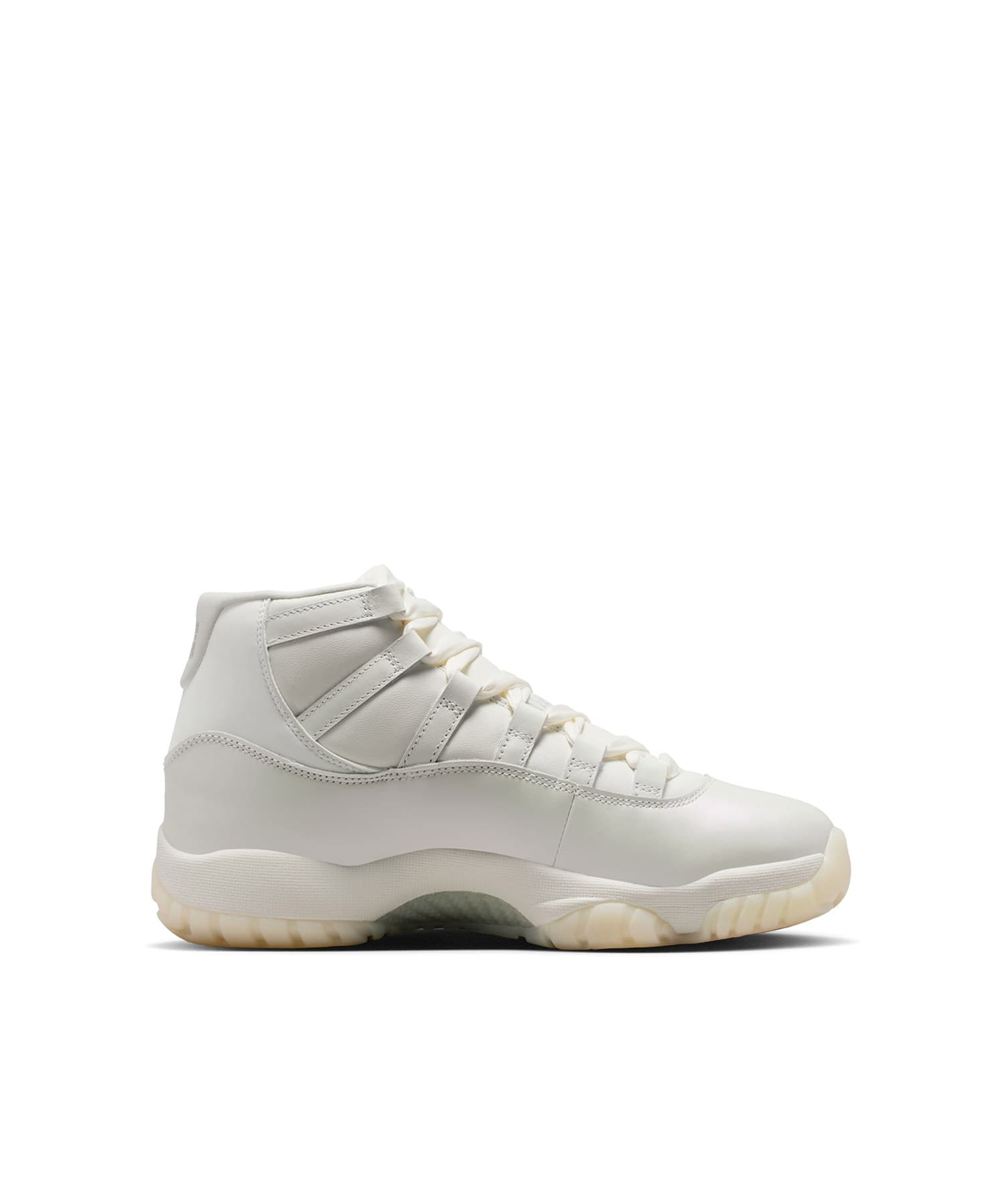 JORDAN BRAND WMNS AIR JORDAN 11 RETRO SAIL/PEARL GREY-WHITE-METALLIC SILVERの画像