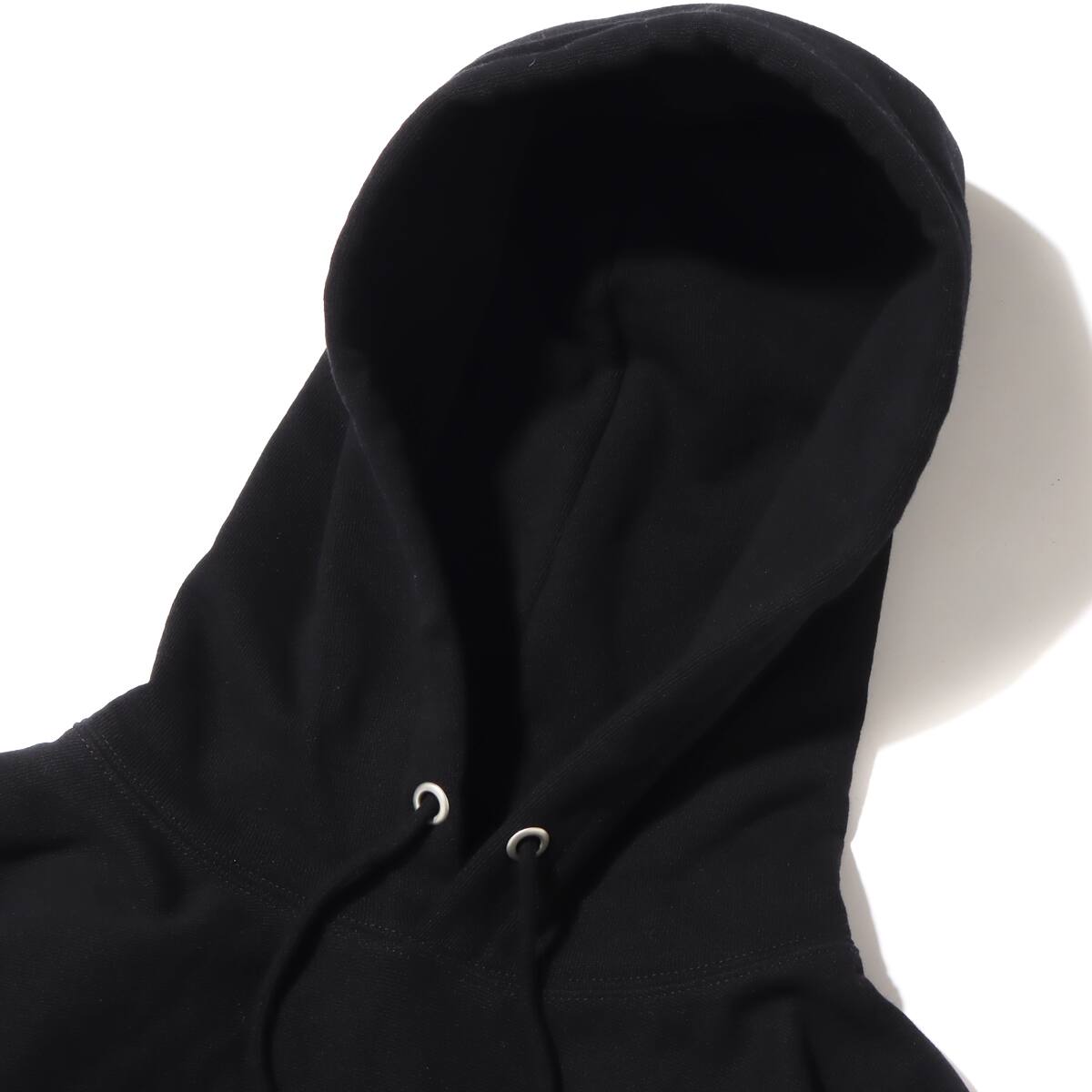 Dusty Champ x atmos Hoodie BLACKの画像
