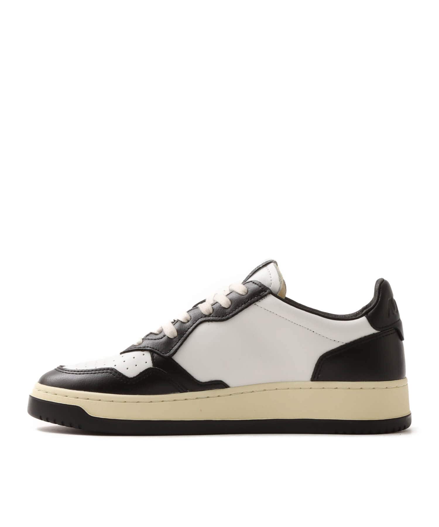AUTRY MEDALIST LOW MAN BLACKの画像