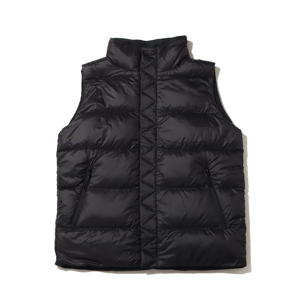 WHITE MOUNTAINEERING WMBC × TAION REVERSIBLE DOWN