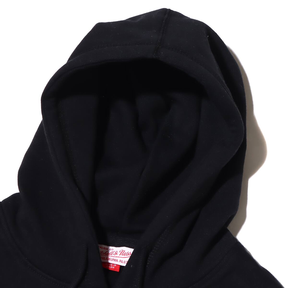 Mitchell & Ness NBA Off White Hoody Bulls BLACK 22FW-Iの画像