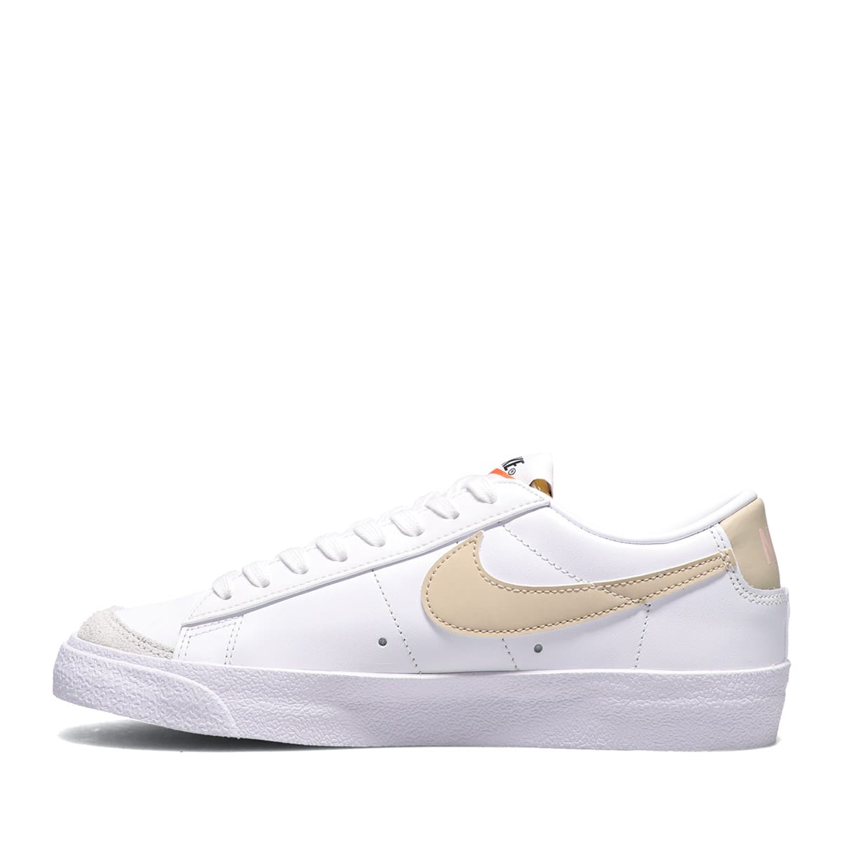 NIKE W BLAZER LOW '77 WHITE/RATTAN-PALE CORAL-BLACK 21FA-I