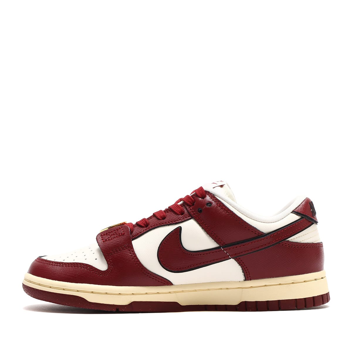 NIKE W DUNK LOW SE SAIL/TEAM RED-BLACK-MUSLIN 23SP-I