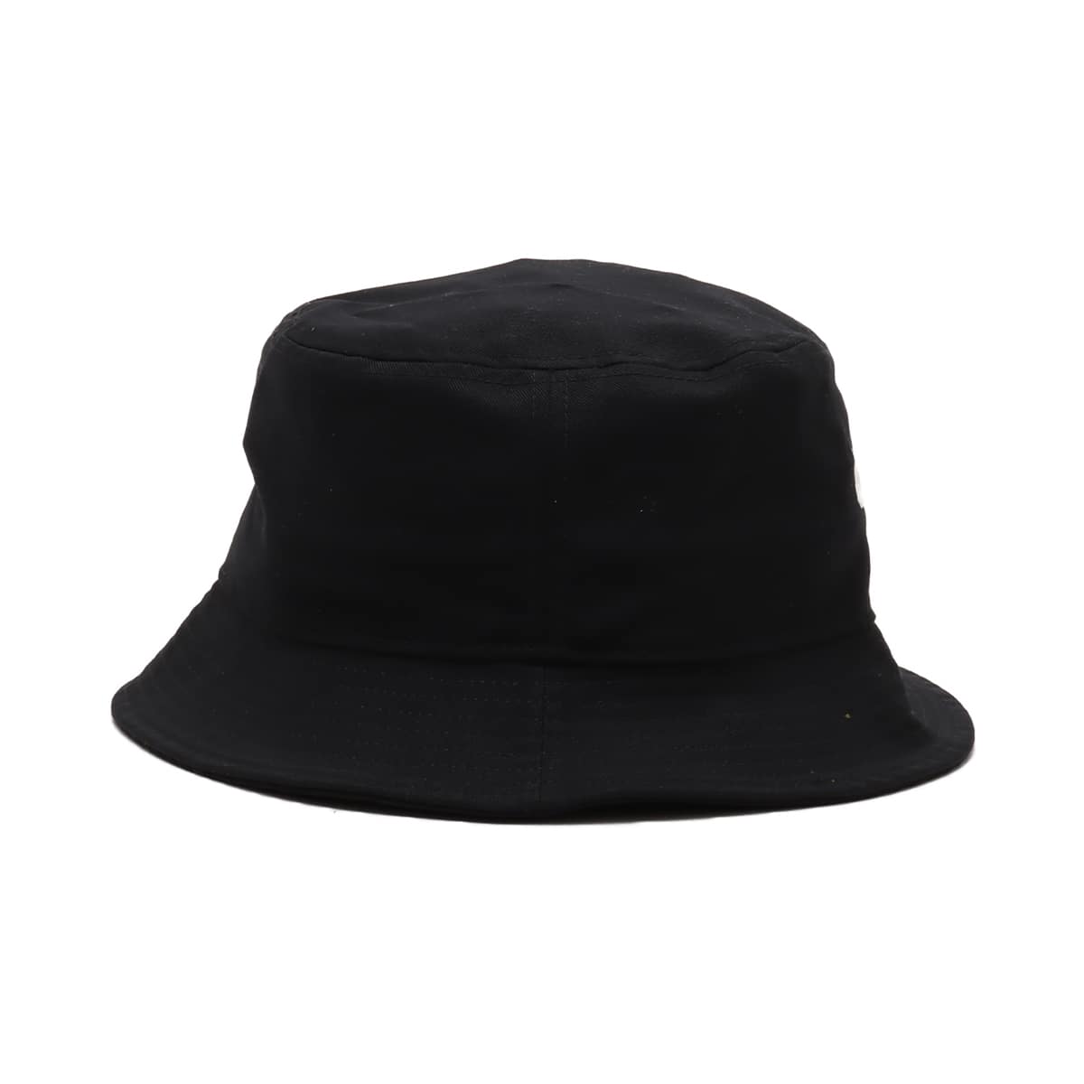 NIKE U NK APEX BUCKET SQ SWSH L BLACK/WHITEの画像