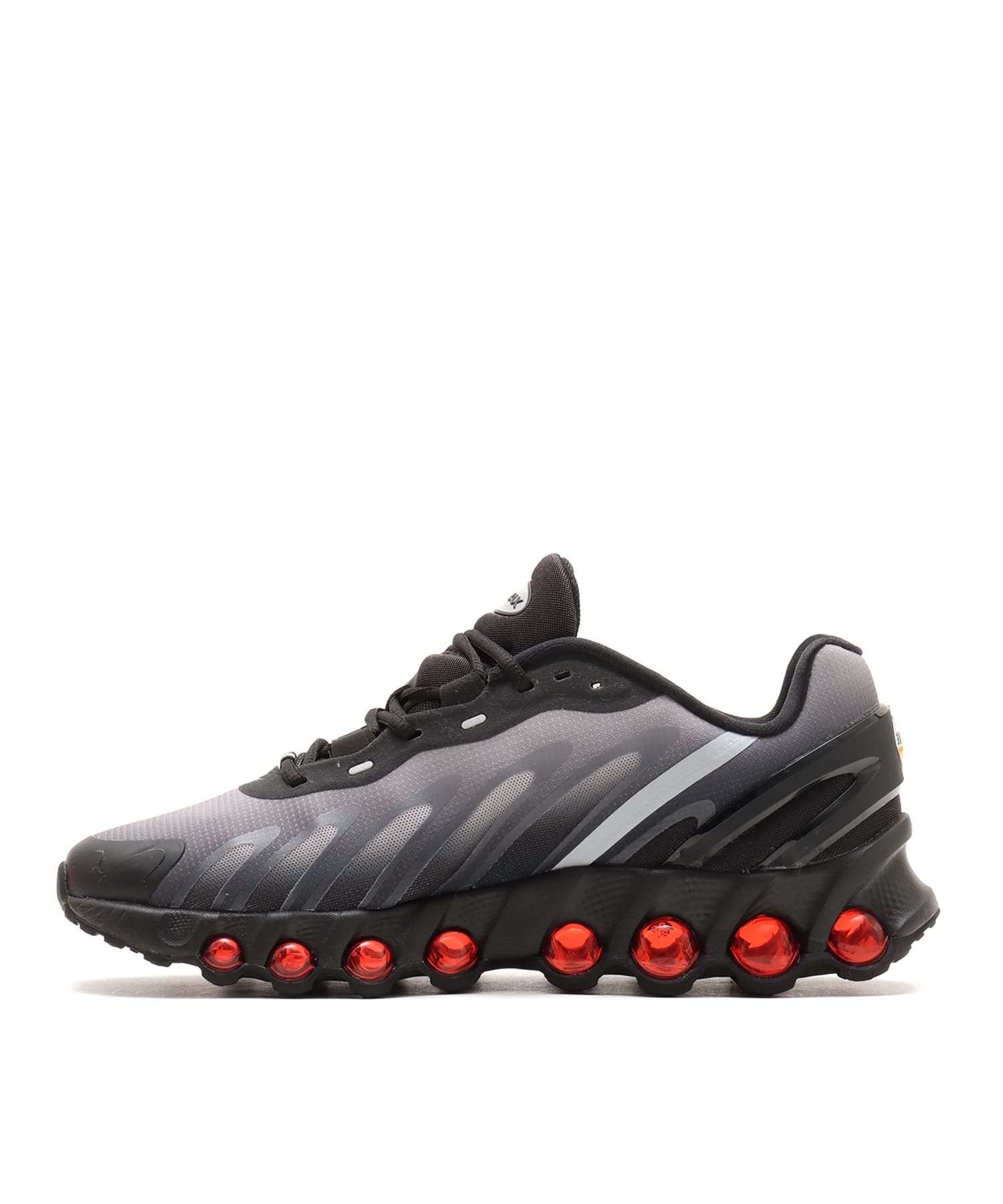 NIKE AIR MAX DN8 BLACK/GYM RED-ANTHRACITE-PURE PLATINUMの画像