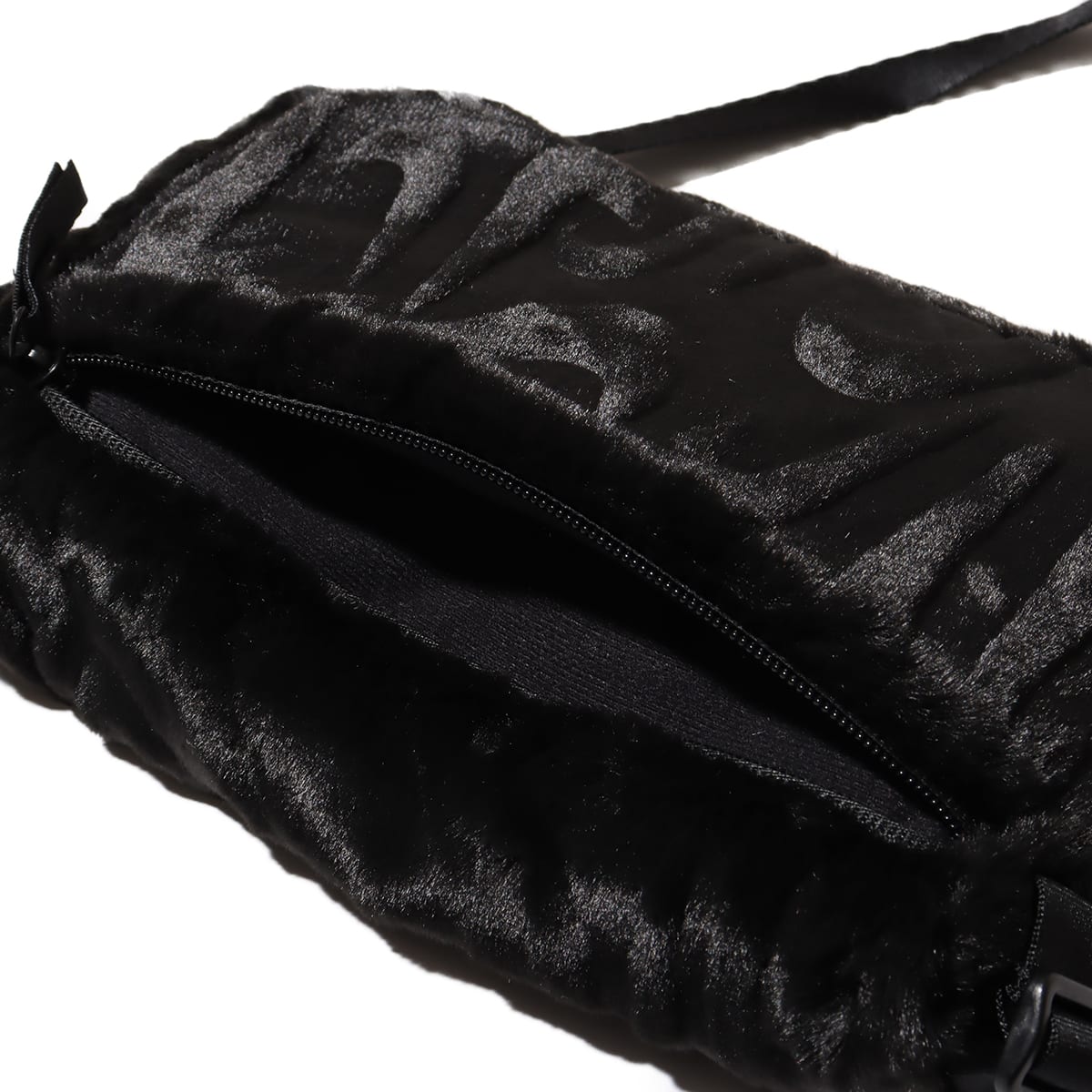 NIKE NK NSW FTRA 365 FUR CRSBY BLACK/BLACK/BLACK の画像