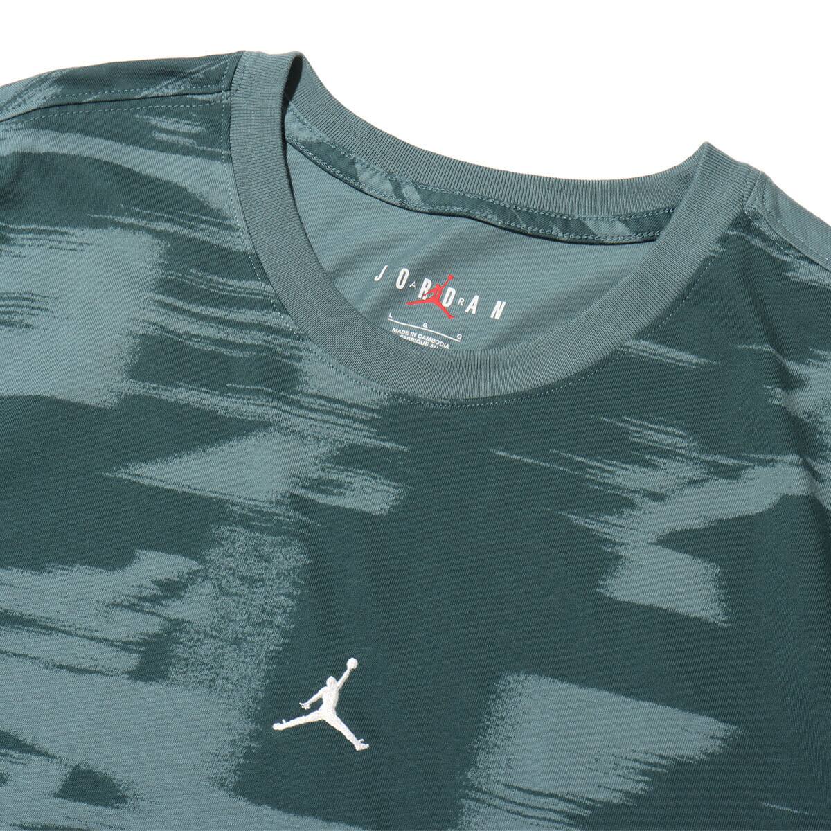JORDAN BRAND M J MVP SS AOP CREW MINERAL SLATE/SAIL