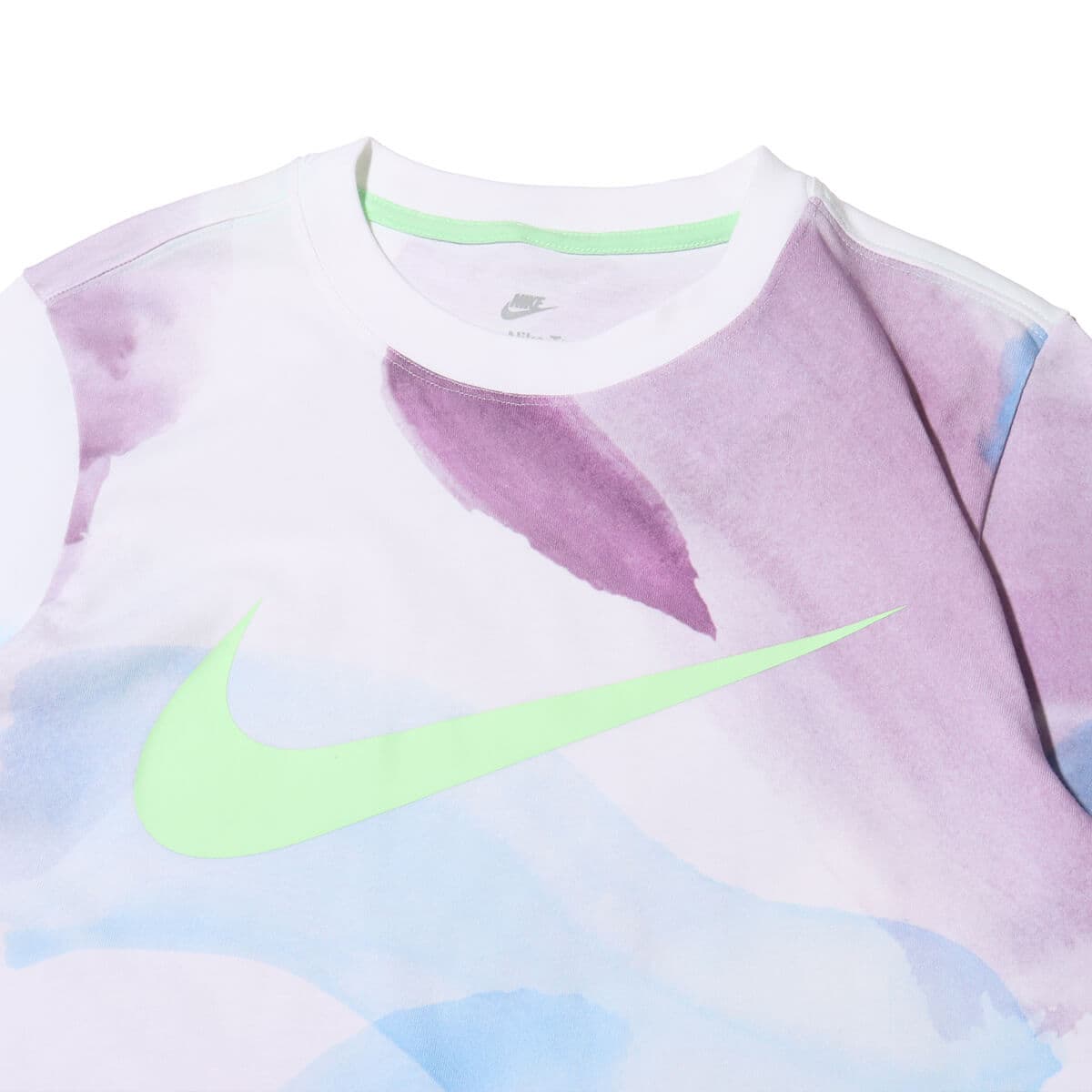 NIKE AS W NSW TEE ESSNTL AOP GCEL WHITE の画像