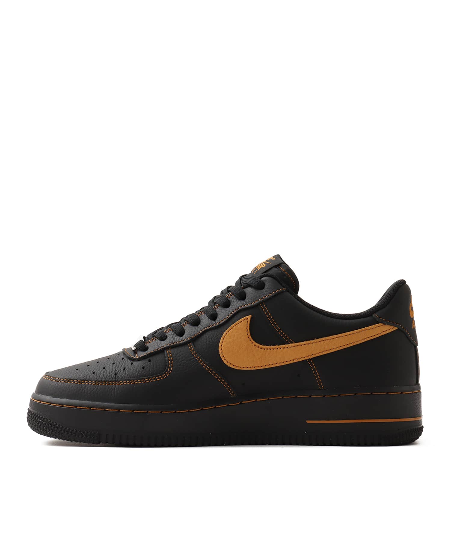 NIKE AIR FORCE 1 '07 LV8 BLACK/DESERT OCHREの画像