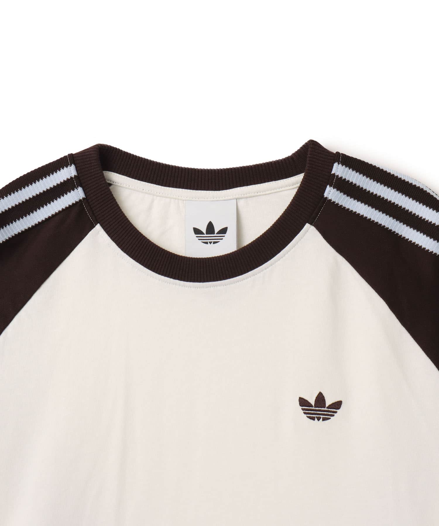 adidas BRITCORE LONG SLEEVE CALI T-SHIRT オフホワイト/オーロラコーヒーの画像
