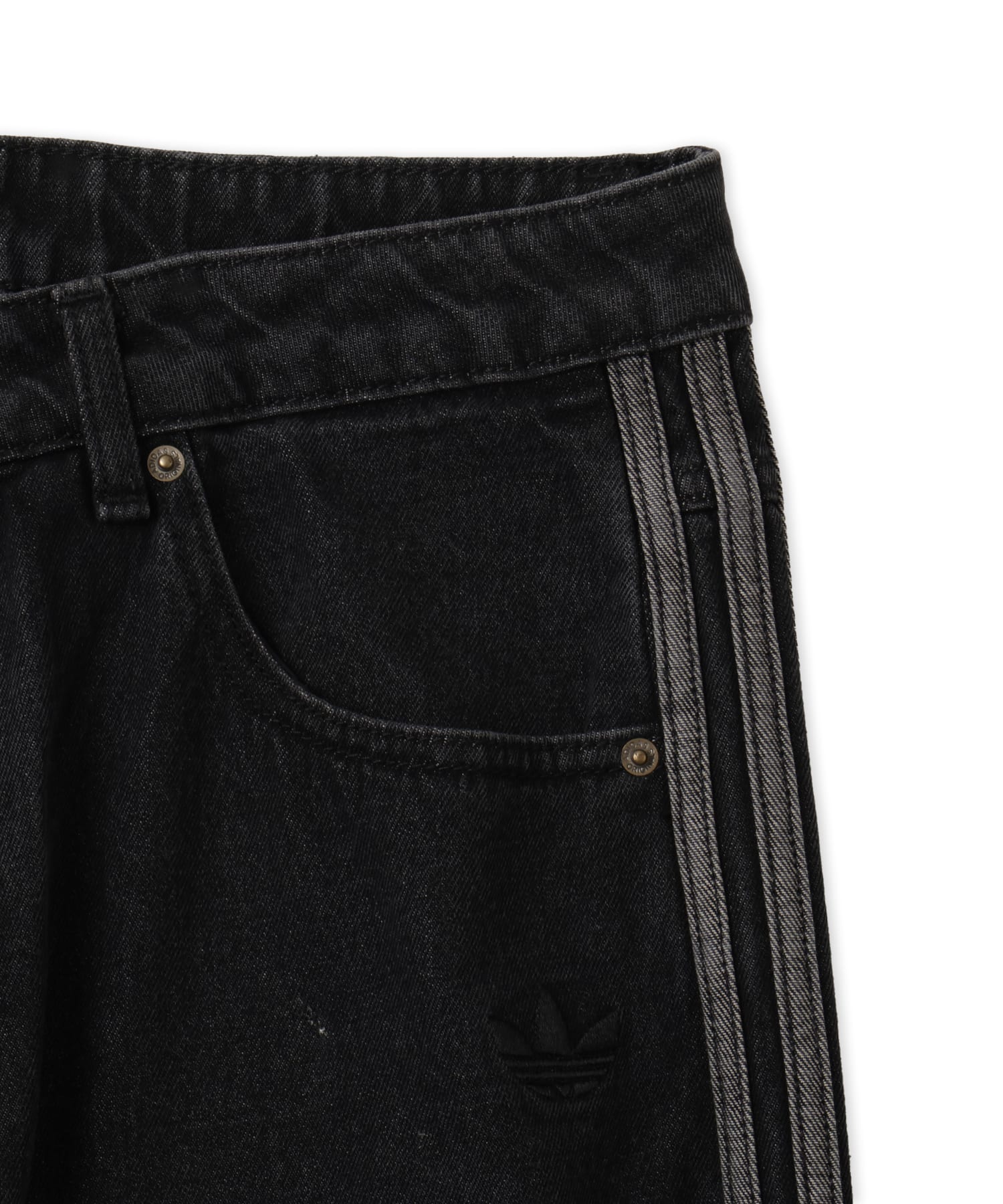 adidas SST DENIM TRACK PANTS トゥルーブラックデニムの画像