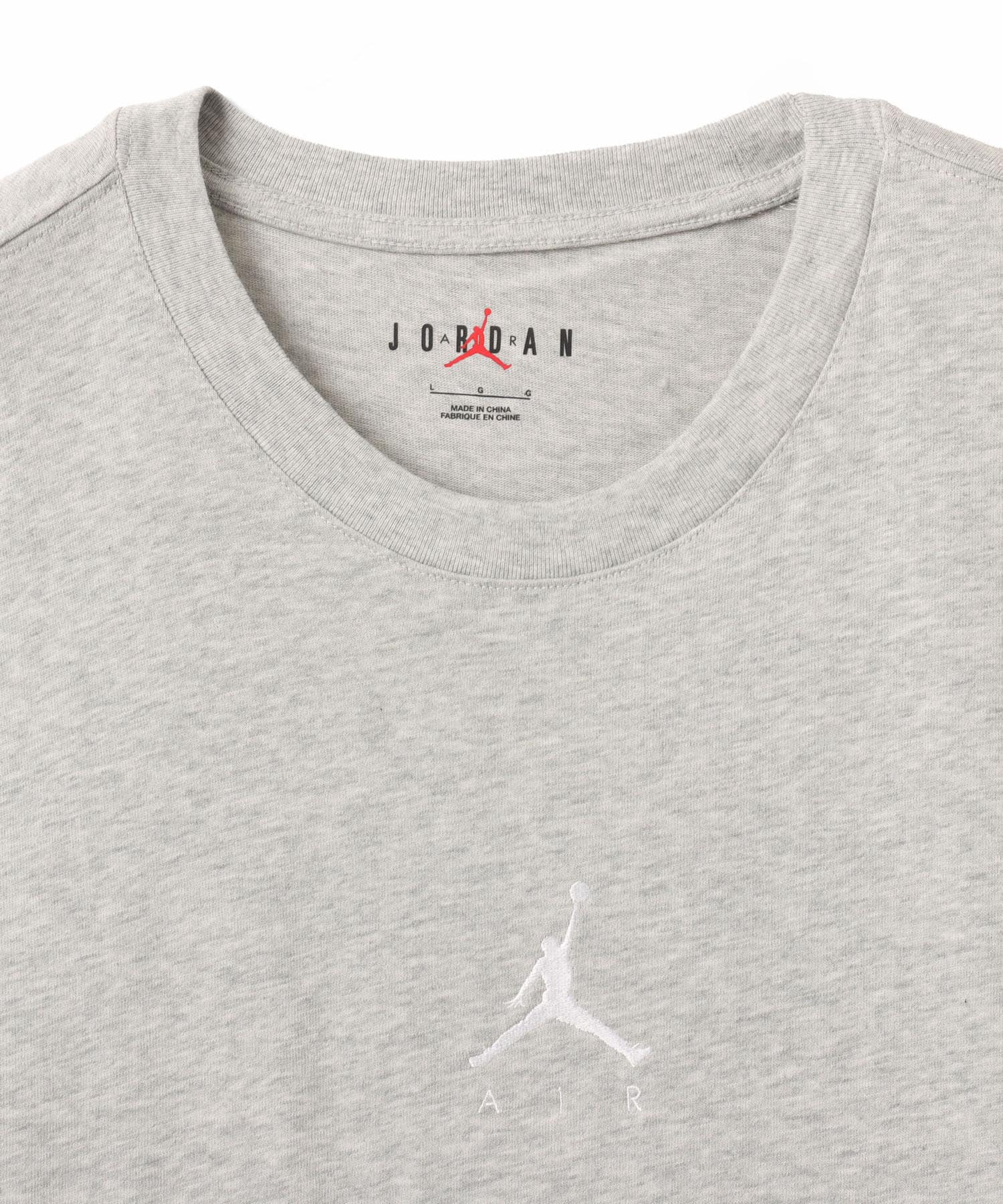 JORDAN BRAND M J FLT ESS OVSZ SS CREW GRAYの画像