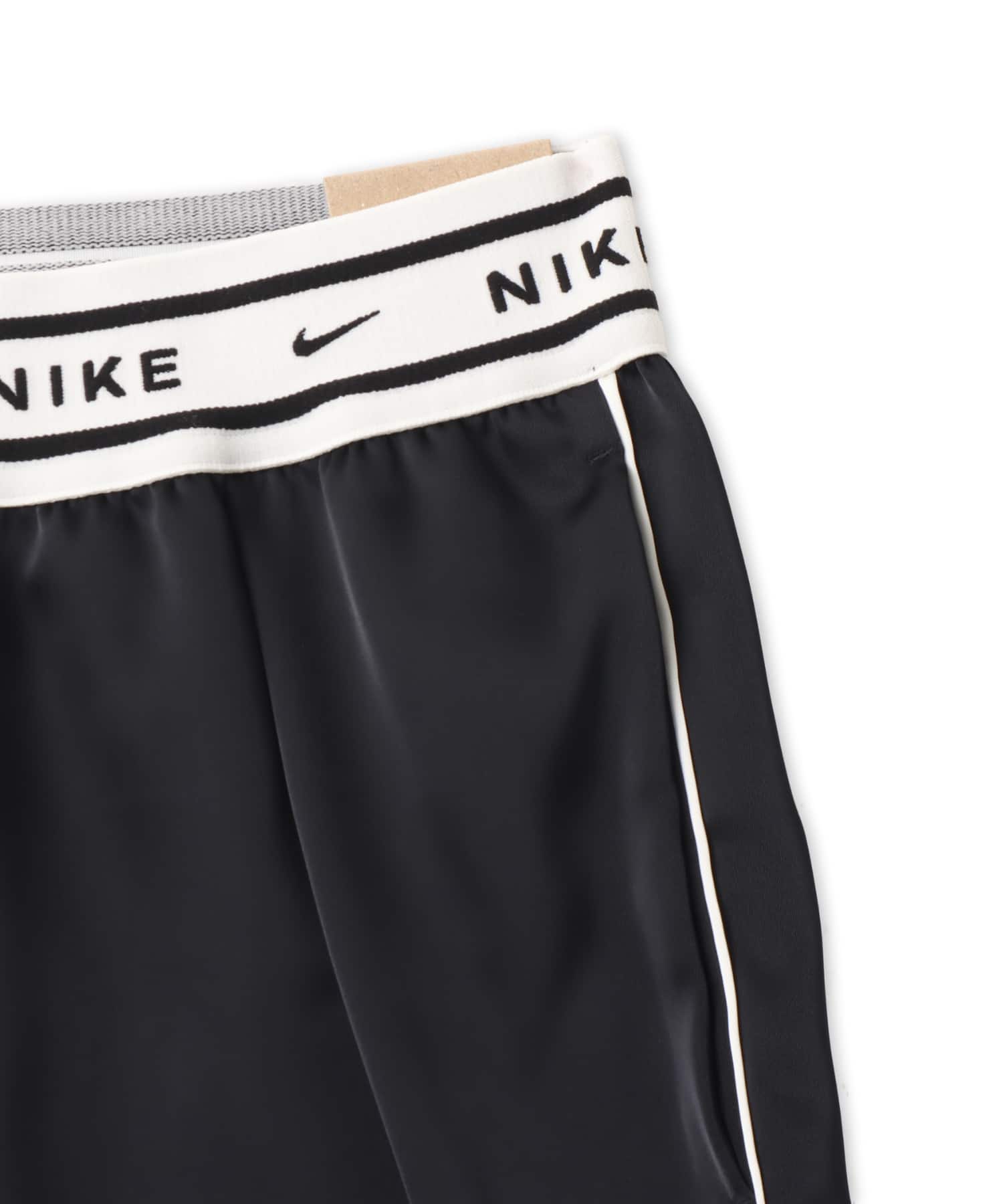 NIKE AS W NSW OFFLN WVN STN SHORT BLACK/(SAIL)の画像