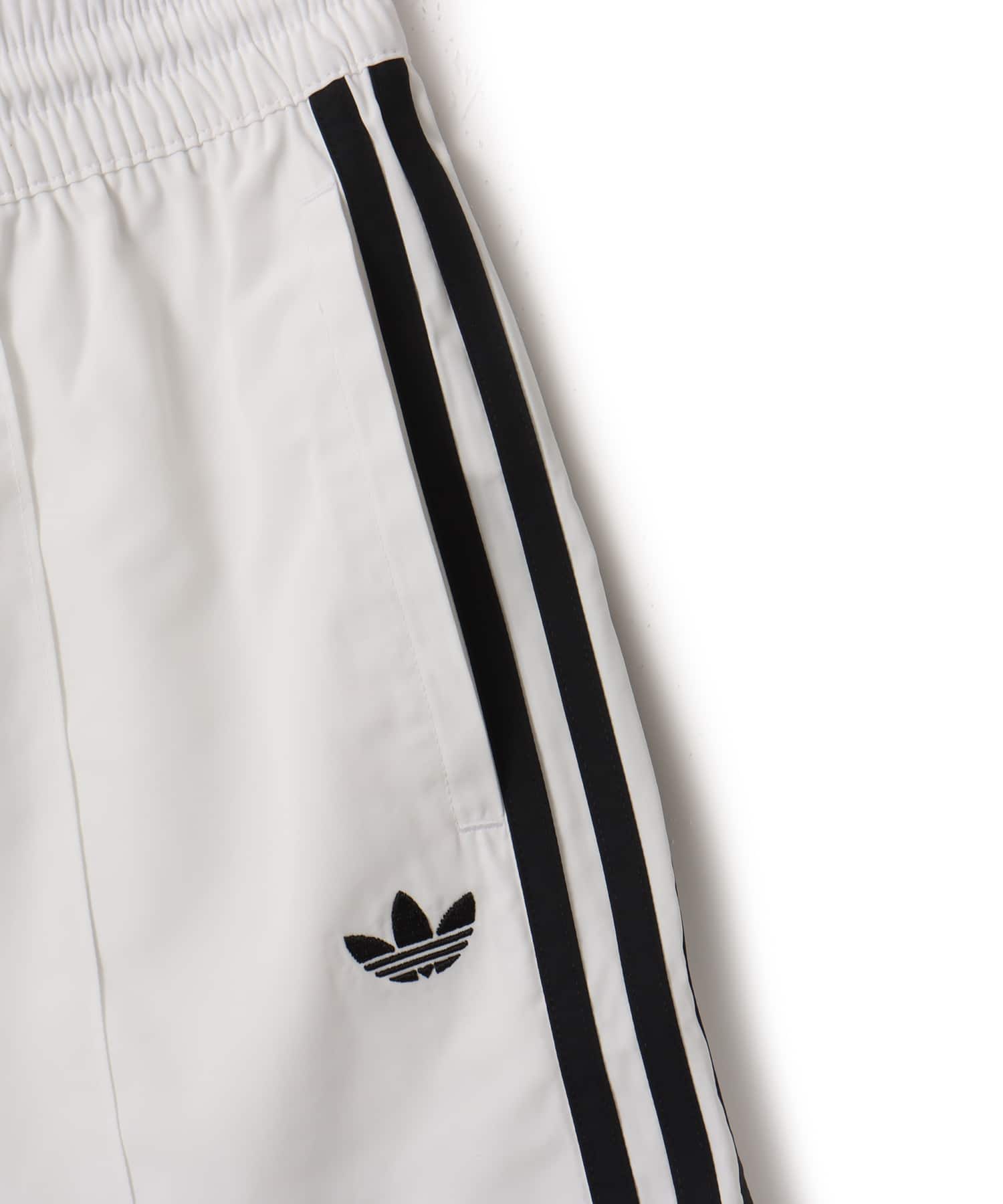adidas LACE TRIM 3 STRIPE SHORT ホワイトの画像