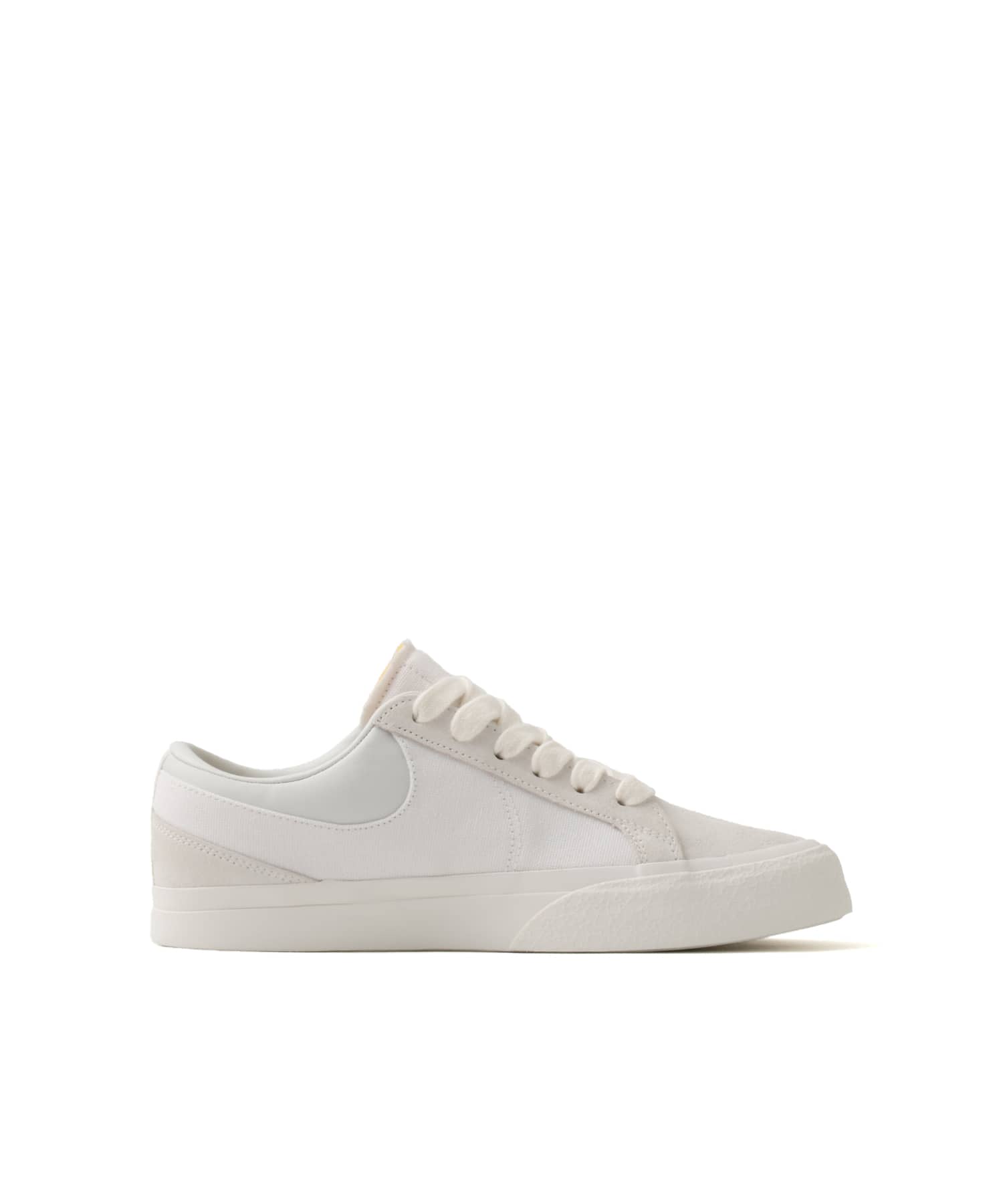 NIKE BLAZY WHITE/SUMMIT WHITE-SAILの画像