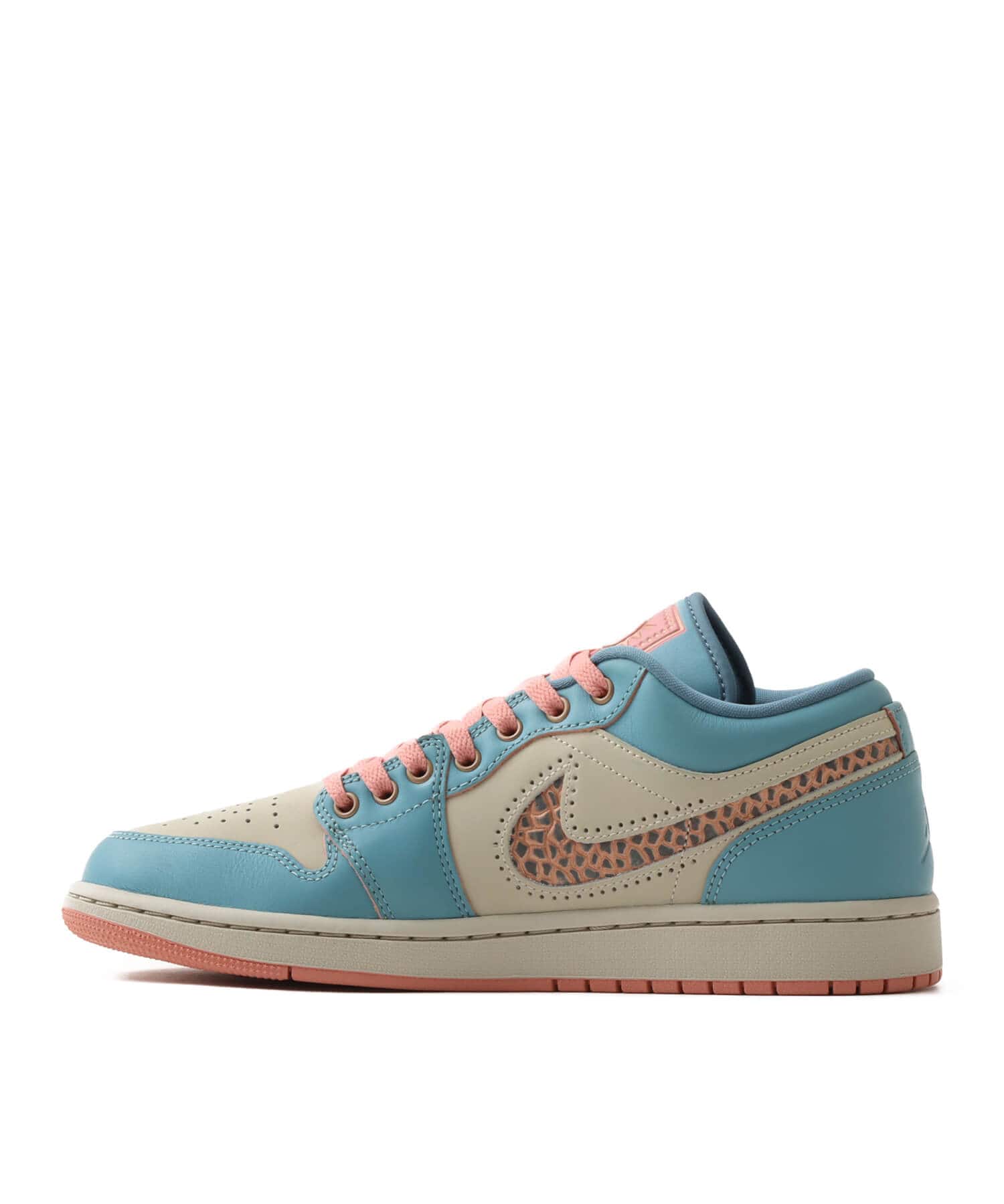 JORDAN BRAND AIR JORDAN 1 LOW SE DENIM TURQ/SMOKEY BLUE-RED STARDUSTの画像