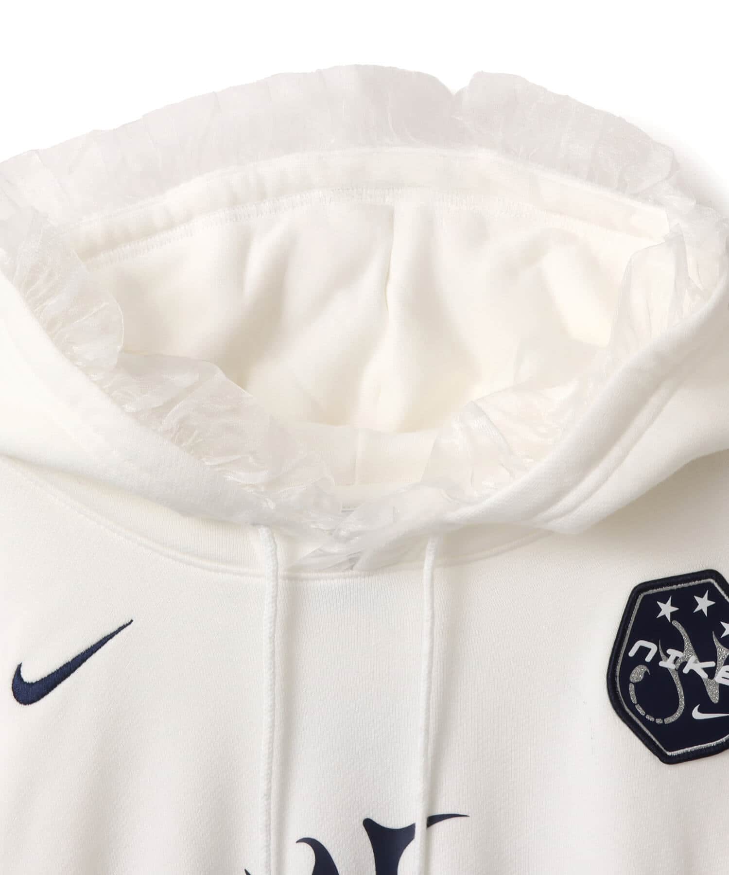 NIKE AS W NSW OS FLC CROP PO HDY GC WHITEの画像