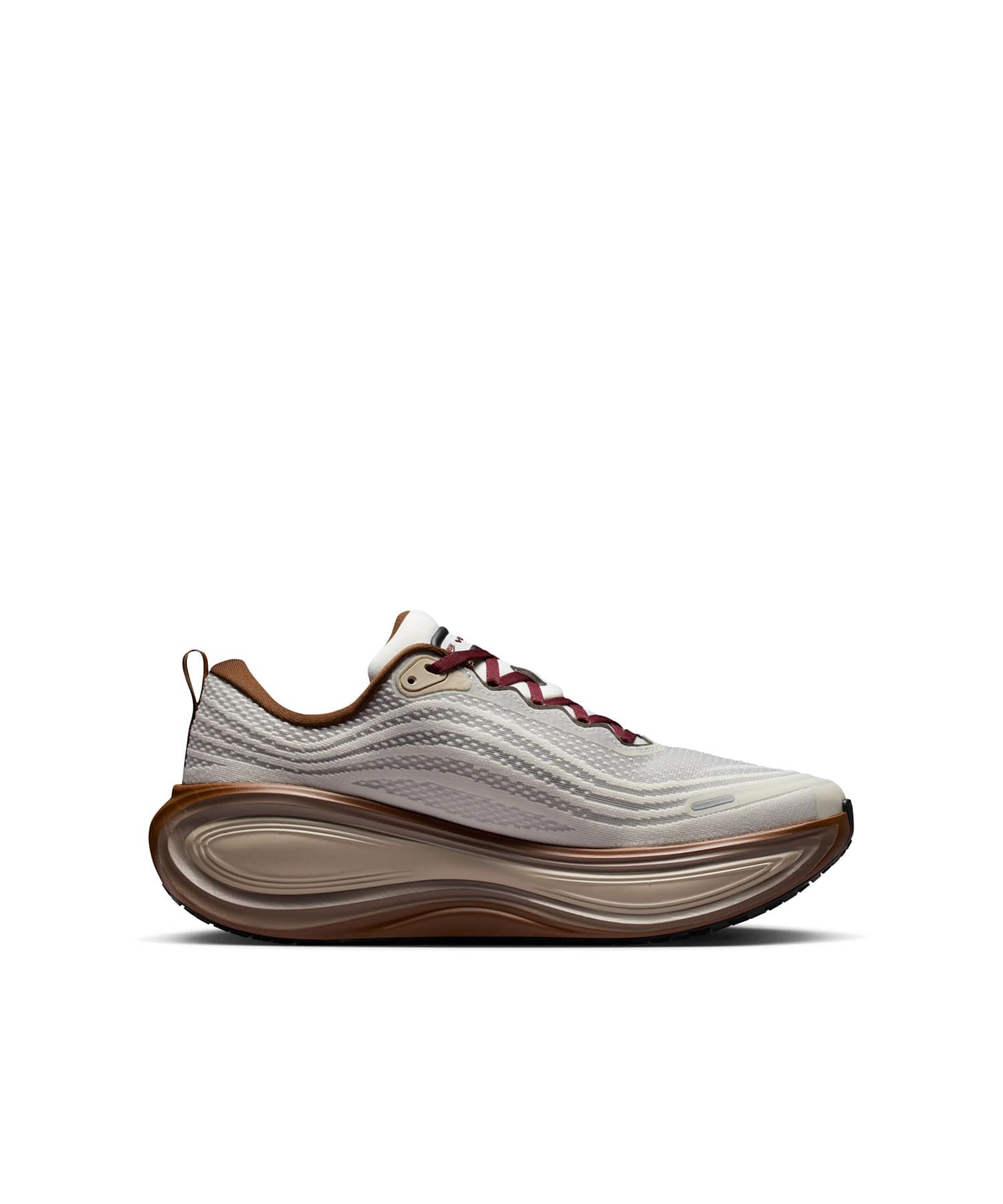 NIKE VOMERO PLUS QS SAIL/PECAN-CALDERA BROWN-BLACKの画像