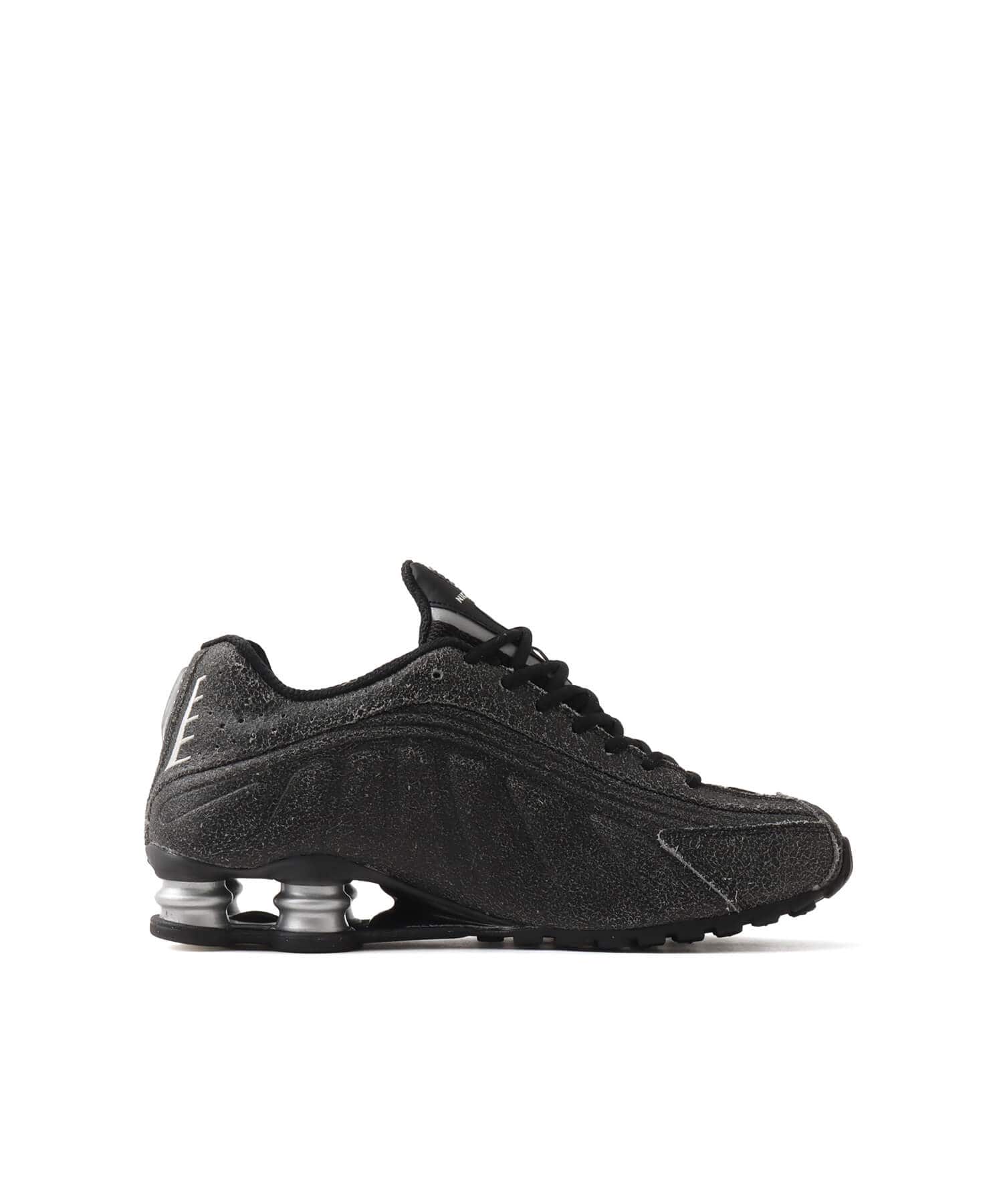 NIKE SHOX R4 QS BLACK/SAIL-LT SMOKE GREY-METALLIC SILVERの画像