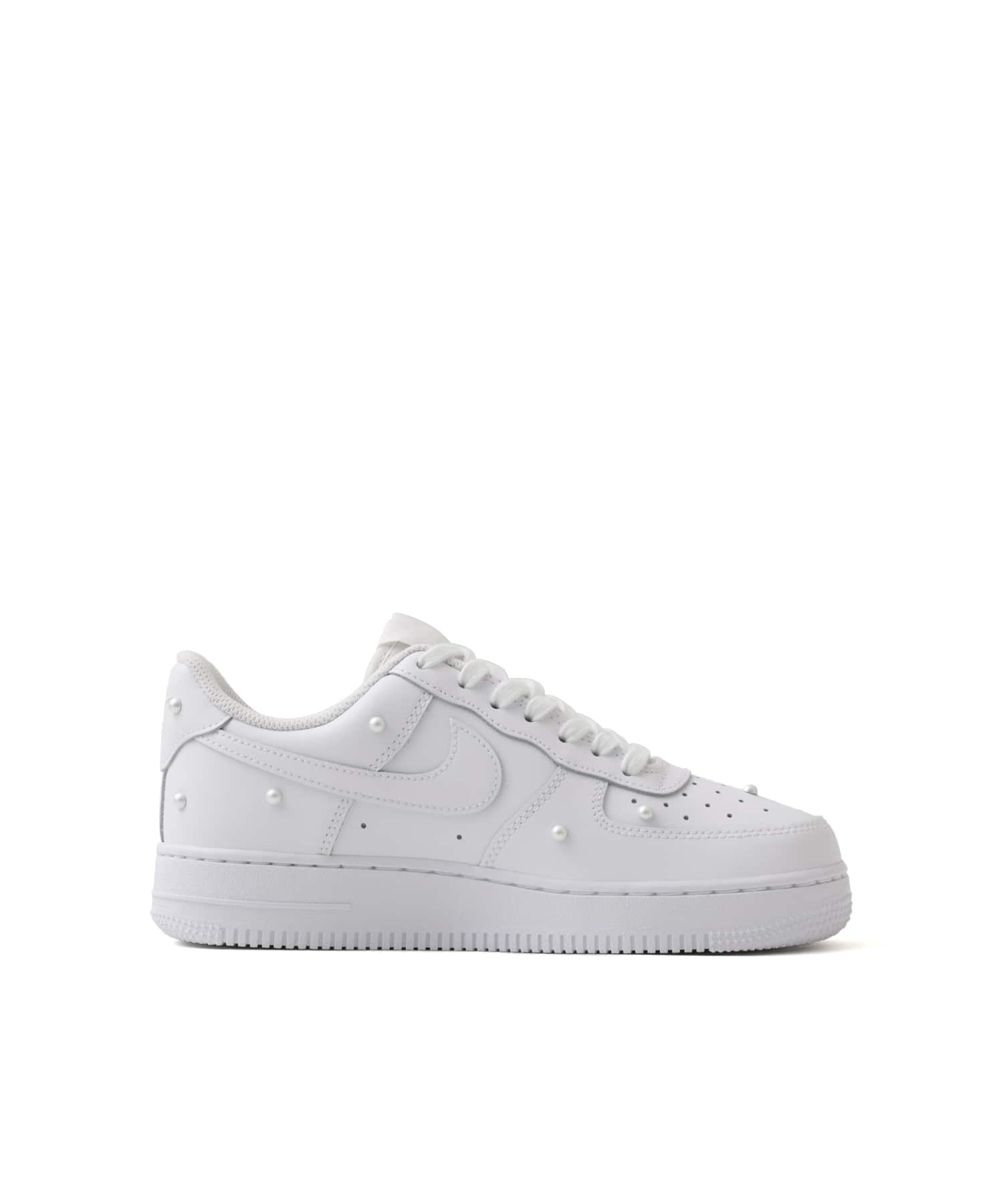 NIKE W AIR FORCE 1 '07 SE WHITE/WHITE-MTLC SUMMIT WHTの画像