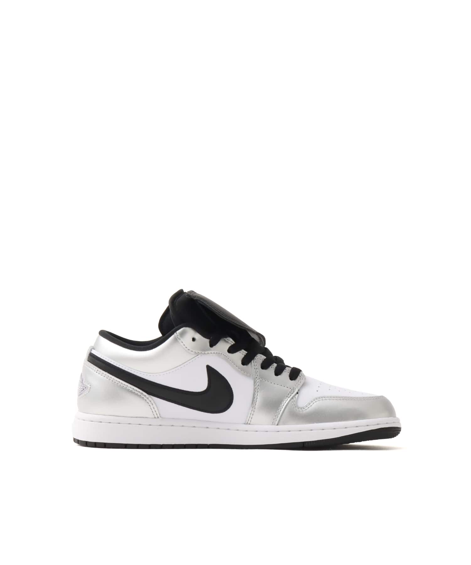 JORDAN BRAND AIR JORDAN 1 LOW SE WHITE/BLACK-WHITE-METALLIC SILVERの画像