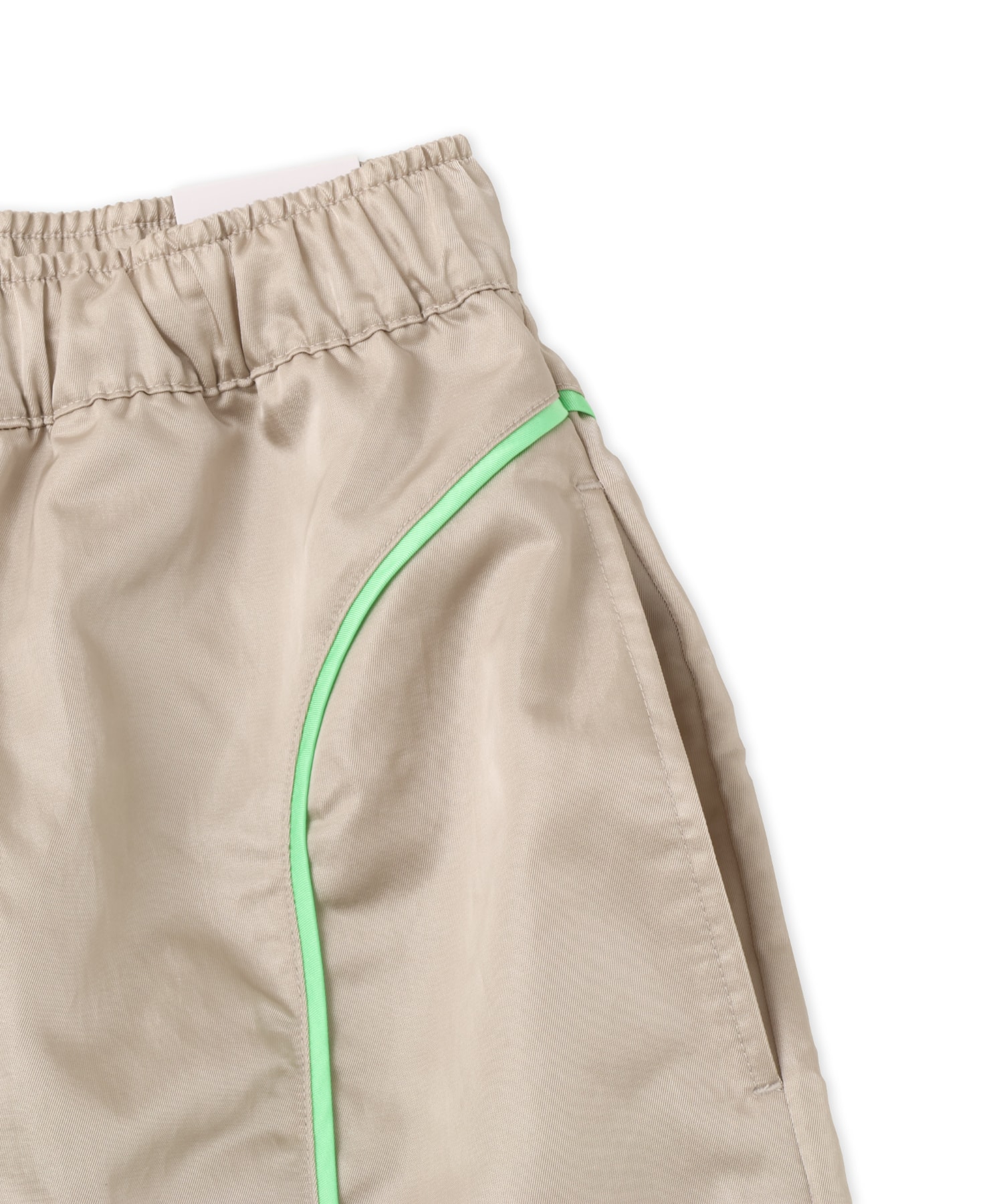 NIKE AS W NK NYLON KNEE LENGTH SHORT GREENの画像