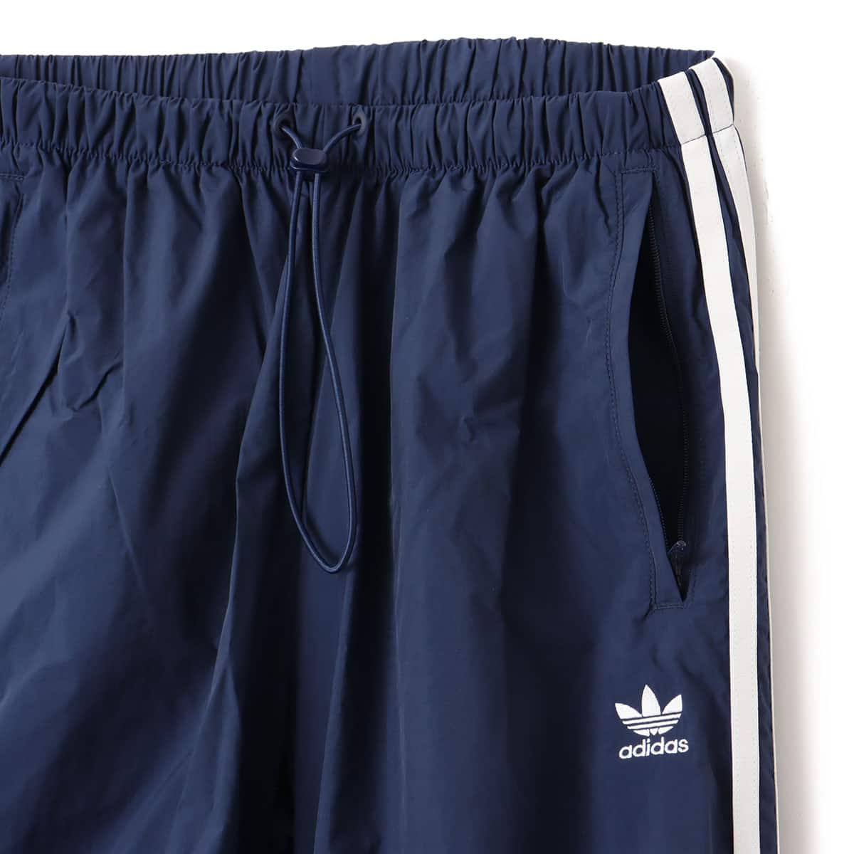 adidas 3 STRIPES PARACHUTE PANT ナイトインディゴの画像
