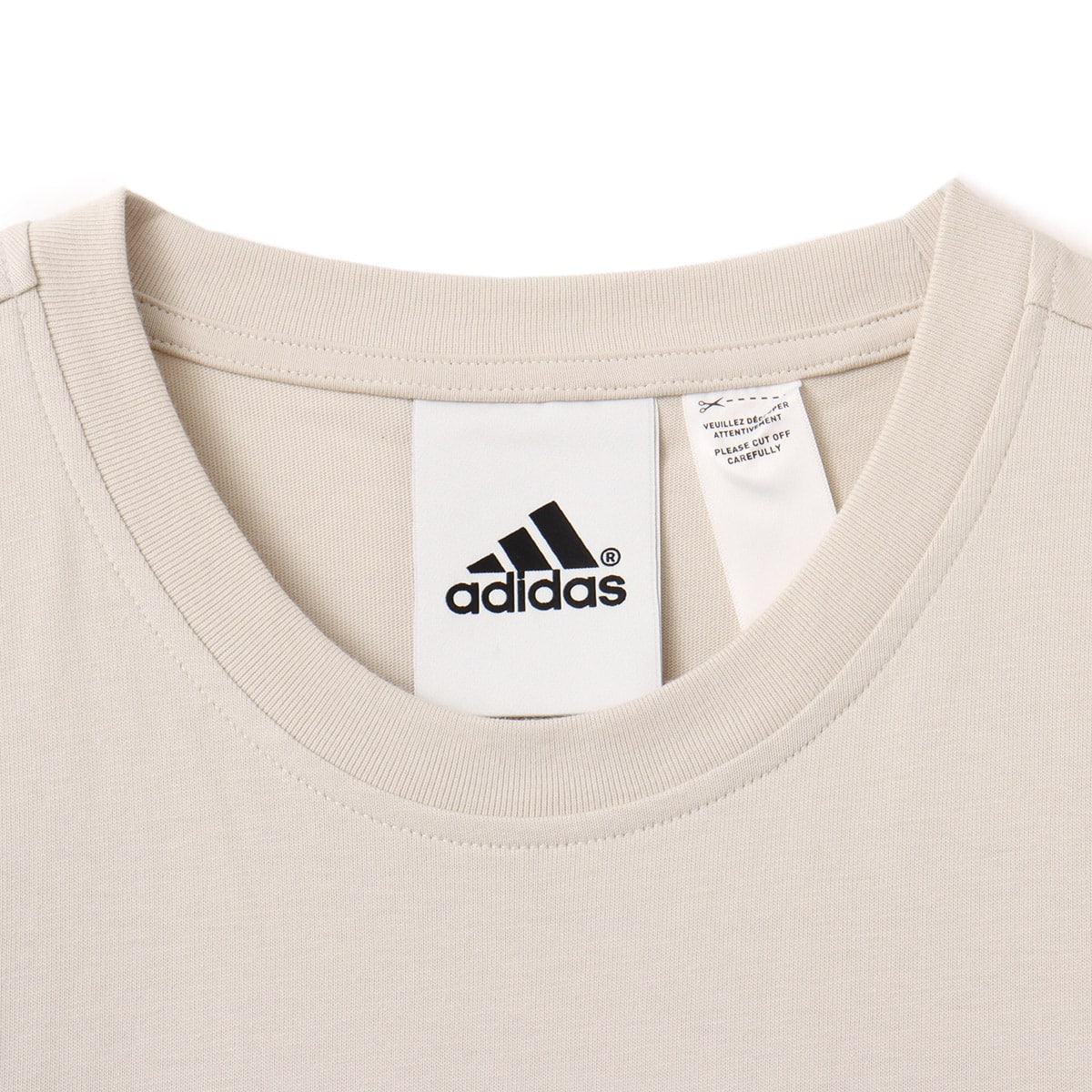 adidas GRFX TEE アルミナの画像