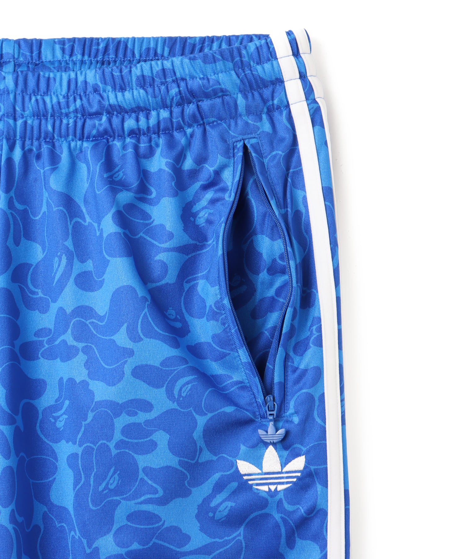 adidas BAPE FIREBIRD TRACK PANTS AOP ブルーの画像