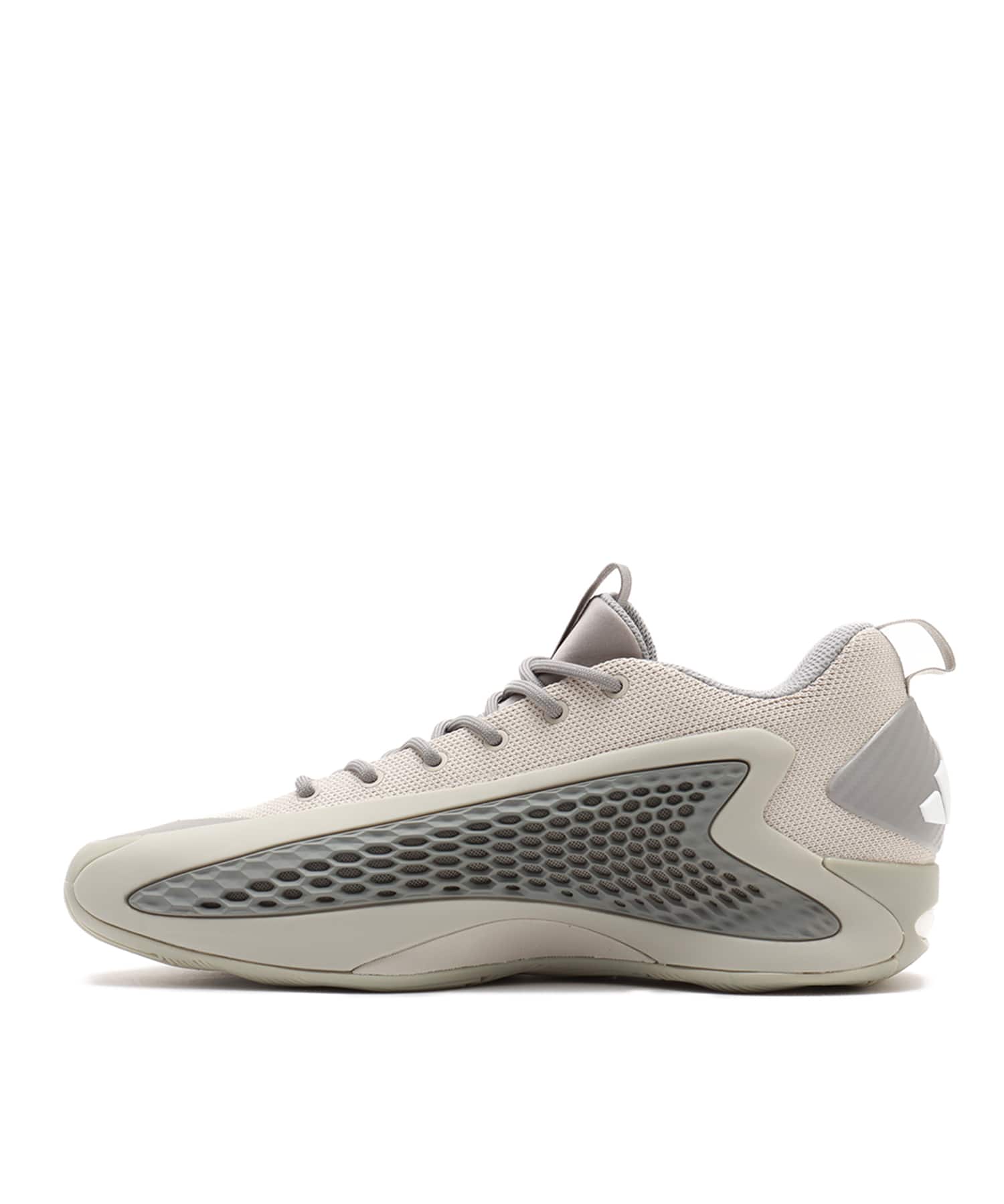 adidas ANTHONY EDWARDS 1 LOW METAL GRAY/DOVE GRAY/FOOT WEAR WHITEの画像