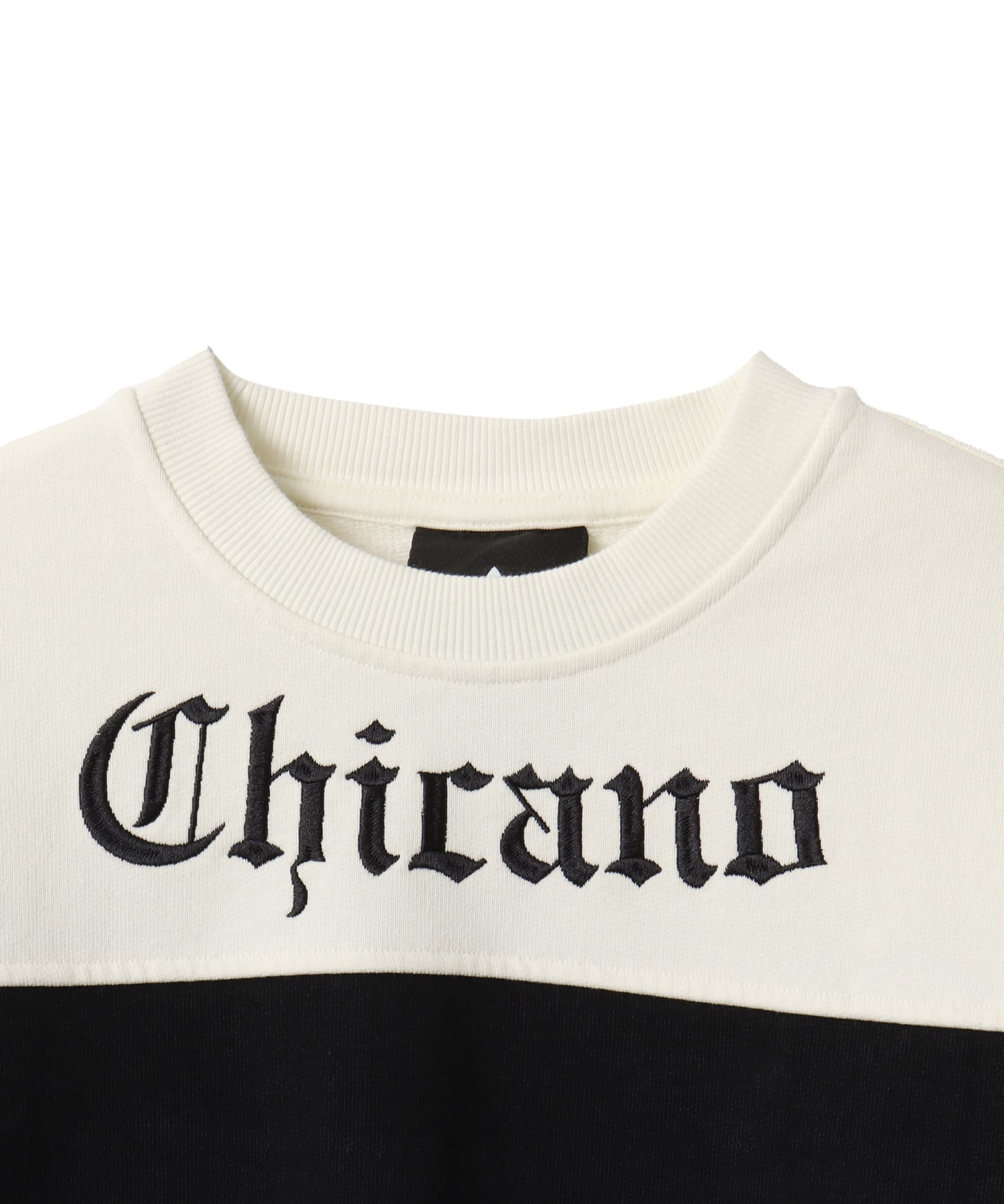 adidas WILLY CHAVARRIA FLEECE CREWNECK オフホワイトの画像