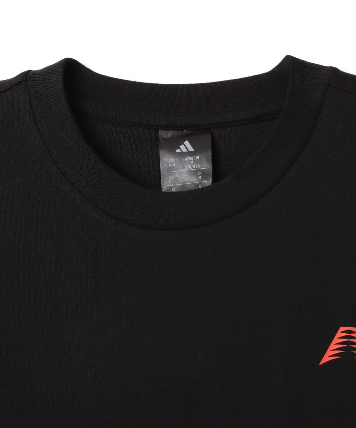 adidas ANTHONY EDWARDS GFX TEE ブラック/ソーラーレッドの画像
