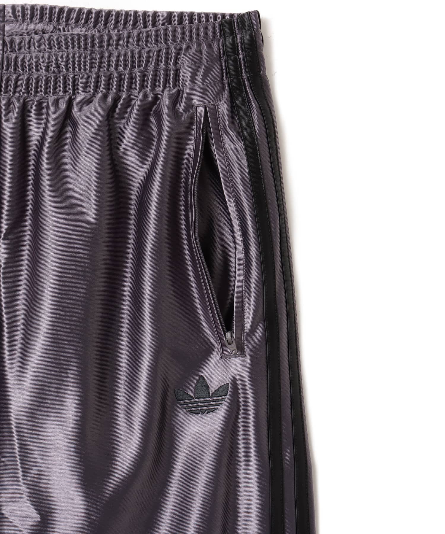adidas FIREBIRD ADICOLOR METALLIC TRACKPANT グレーストレータの画像