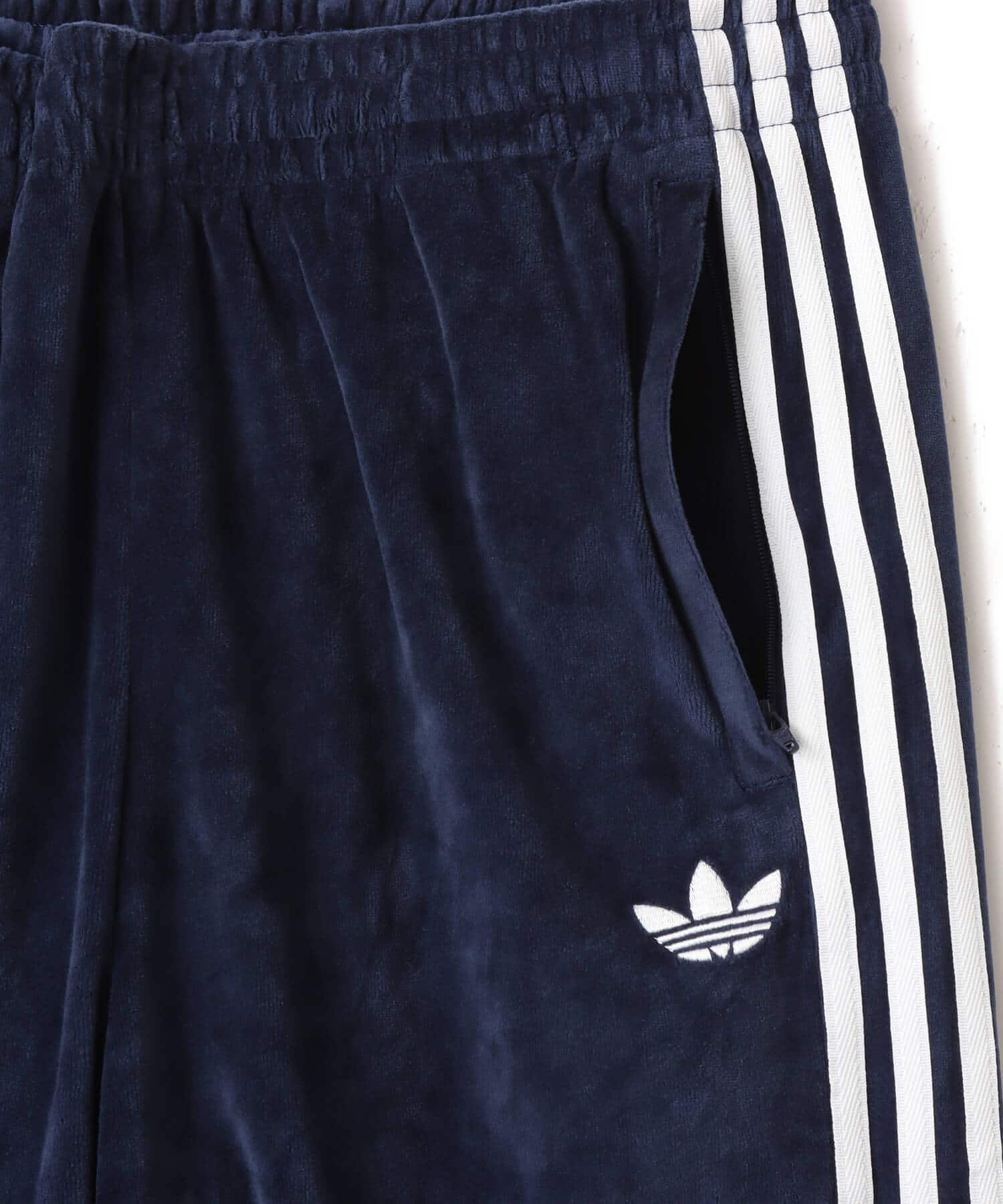 adidas SST ADICOLOR VELOUR  TRACKPANT ナイトインディゴの画像