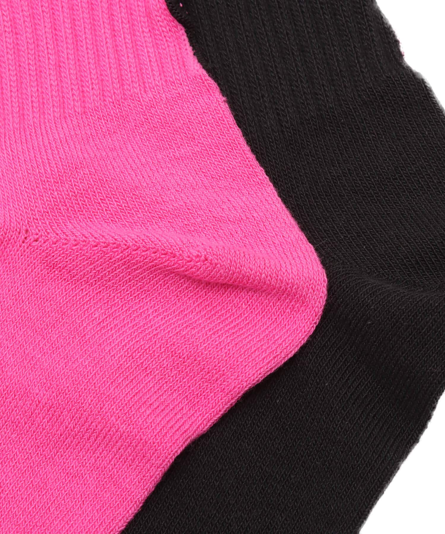 adidas RUFFLE CREW SOCKS 2 PAIRS ブラック/ホワイト/セミルシッドフクシャの画像