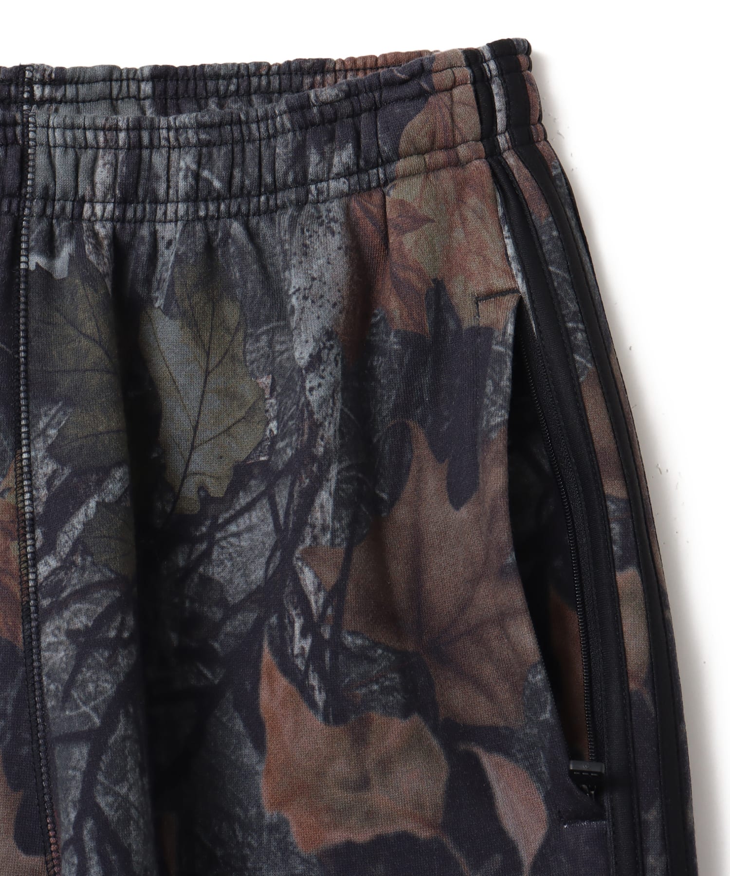 adidas CAMO SWEATPANT ブラックの画像