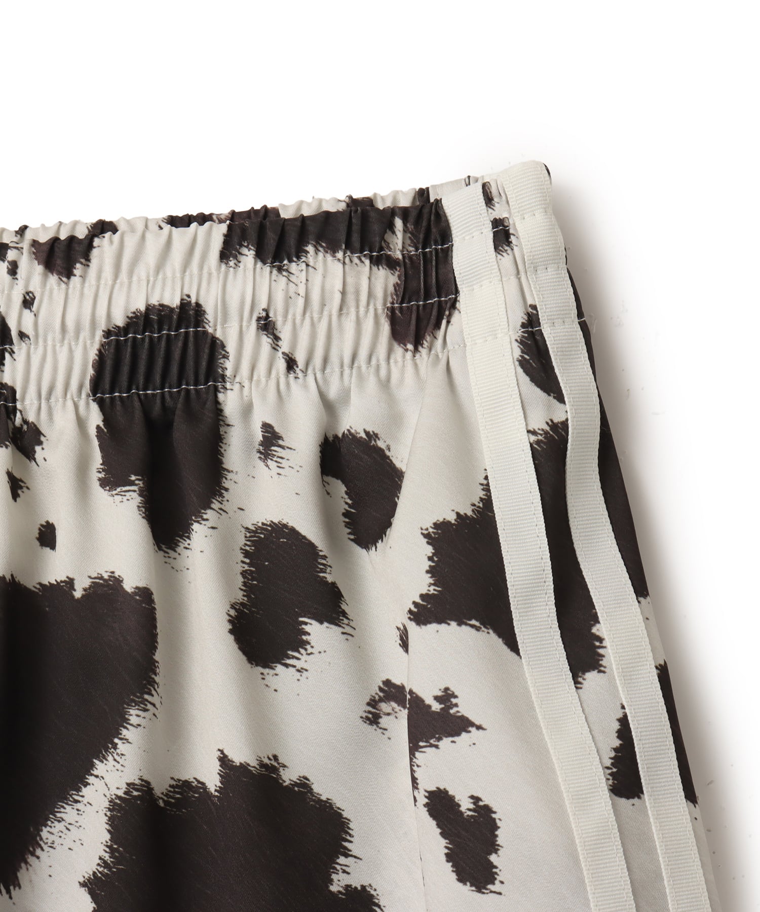 adidas SATIN SHORTS マルチカラー/オフホワイトの画像