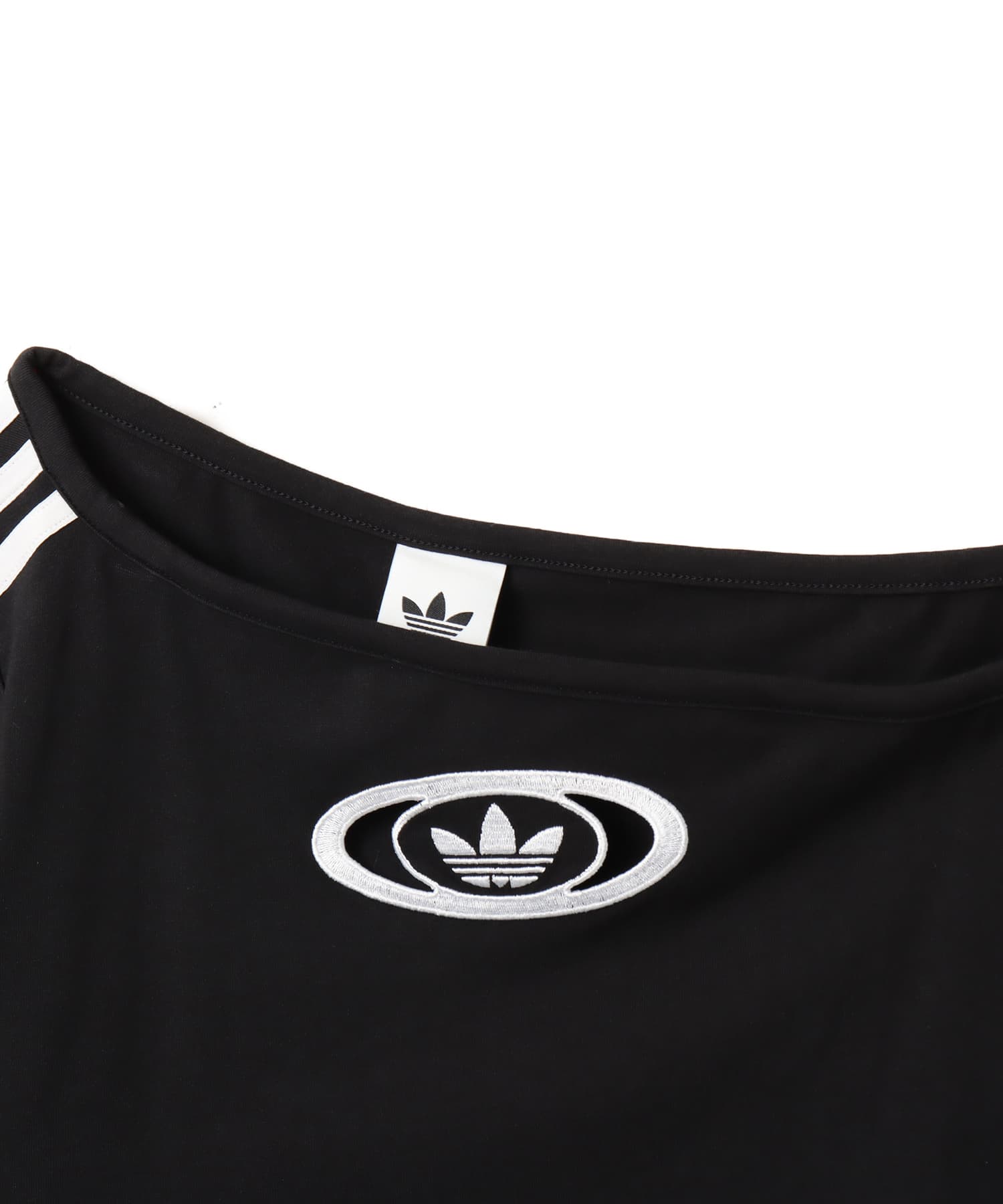 adidas CAMPUS 2000 OFF SHOULDER TEE ブラックの画像