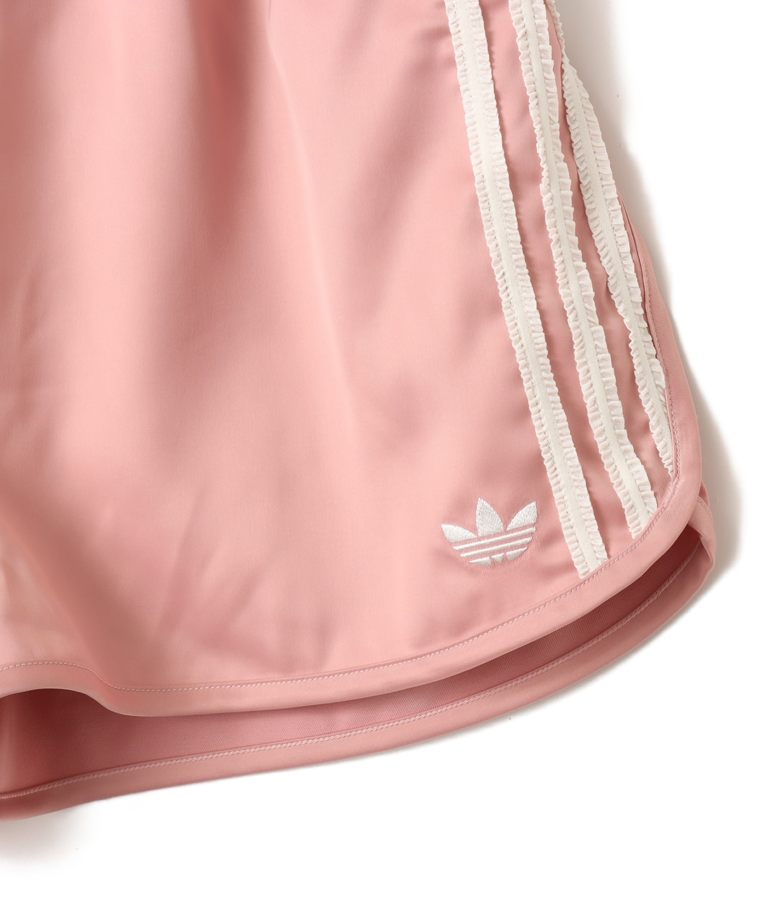 adidas SATIN SHORTS RUFFLE 3S ワンダーモーブの画像