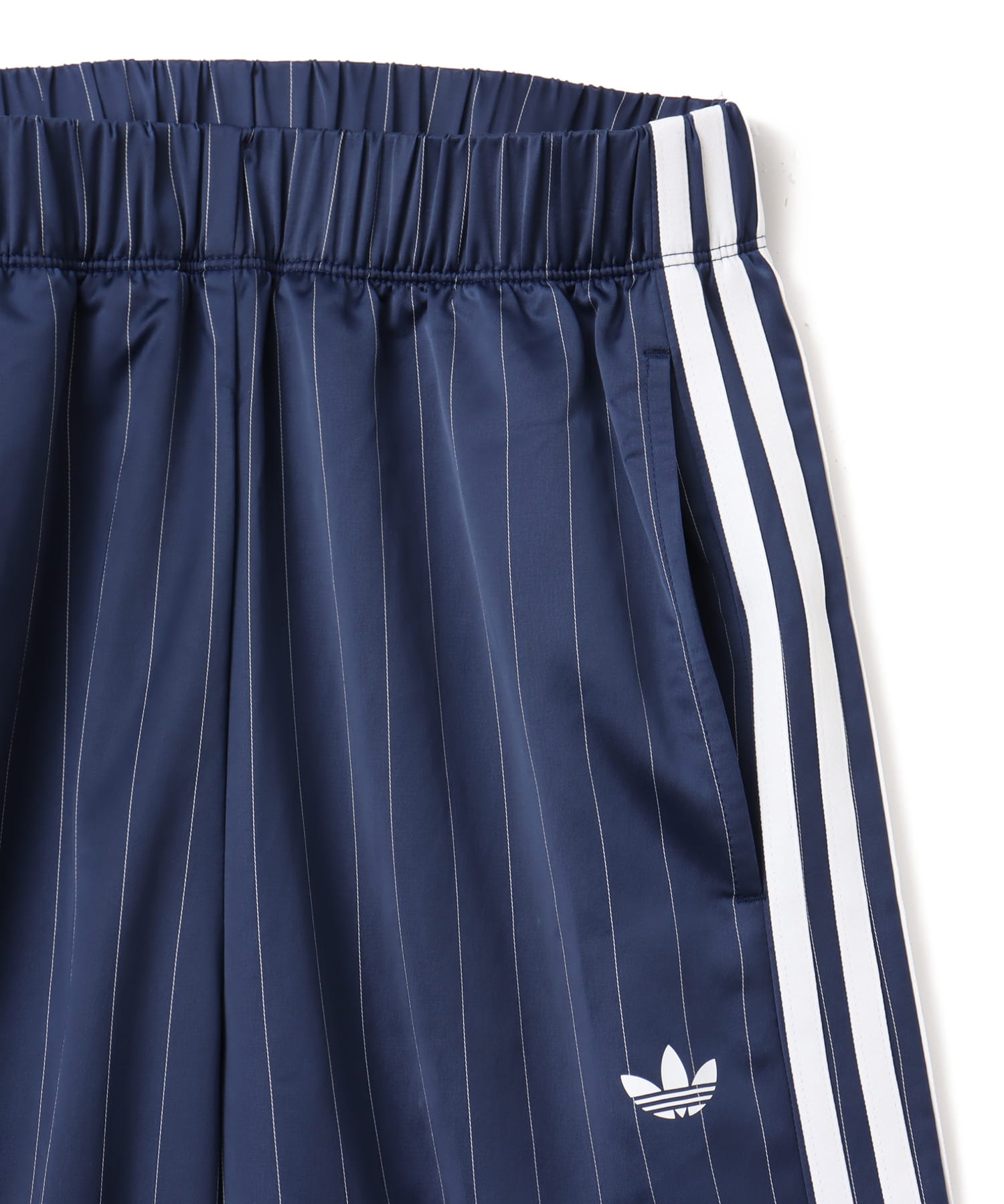 adidas WIDE LEG PANTS ナイトインディゴの画像