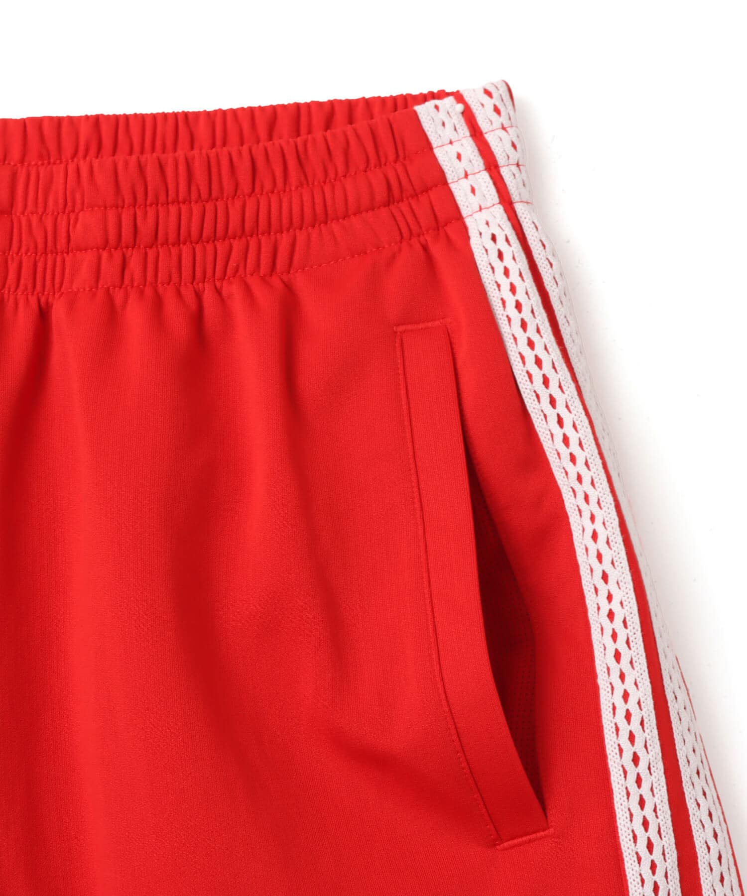 adidas X ARTE ANTWERP SHORTS ベタースカーレットの画像