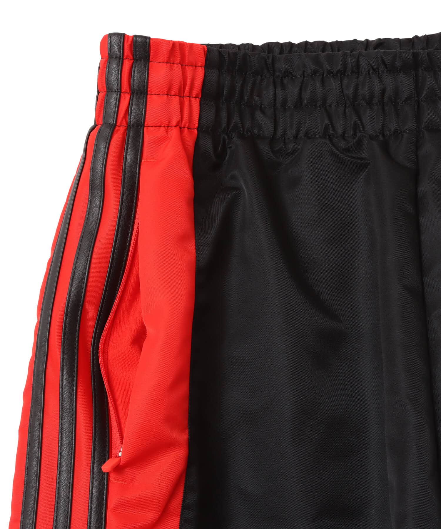 adidas CHAVARRIA FLEECE ZIP OFF PANT ブラック/レッドの画像