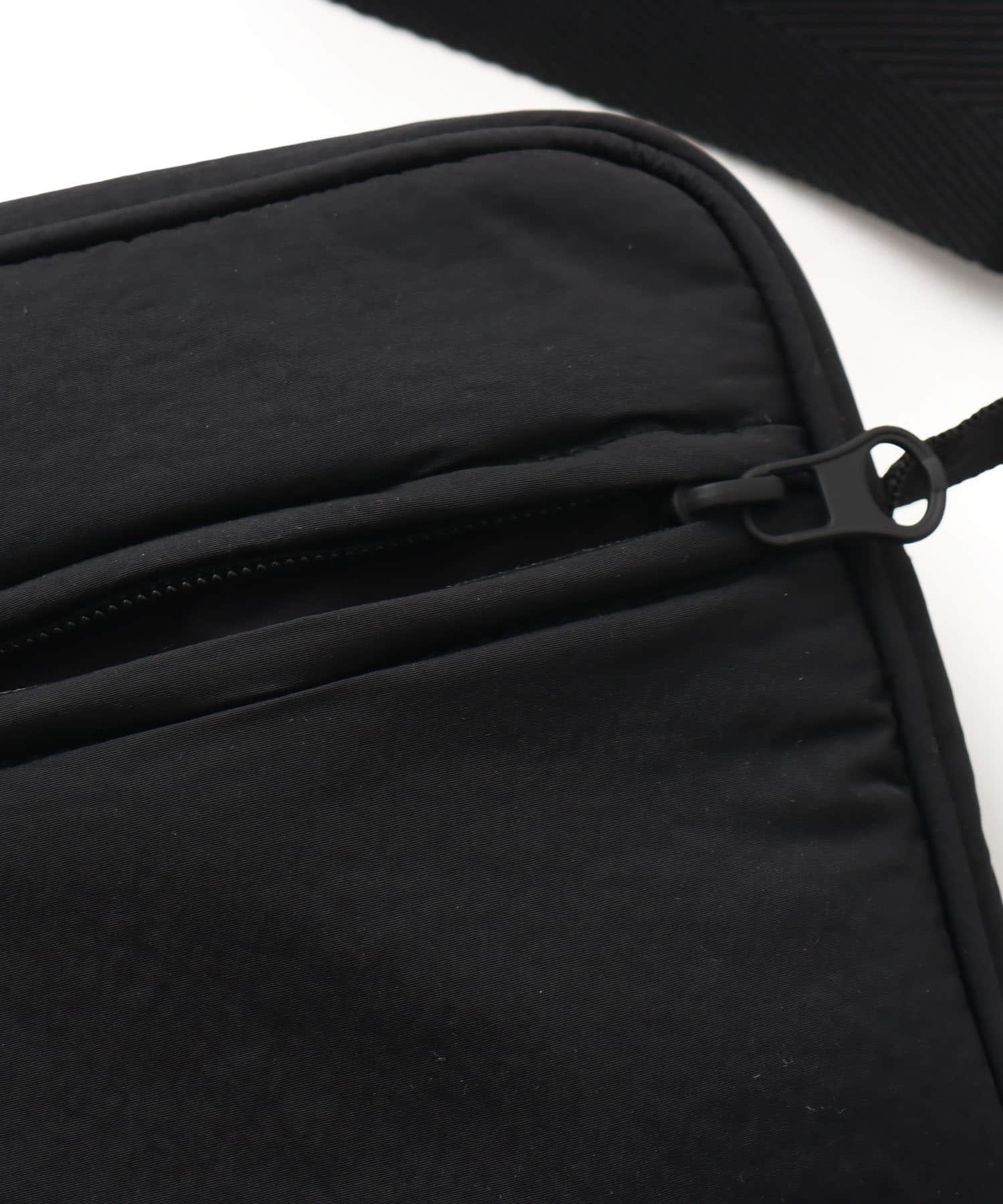 adidas X ARTE ANTWERP BAG ブラック/カレッジグリーンの画像