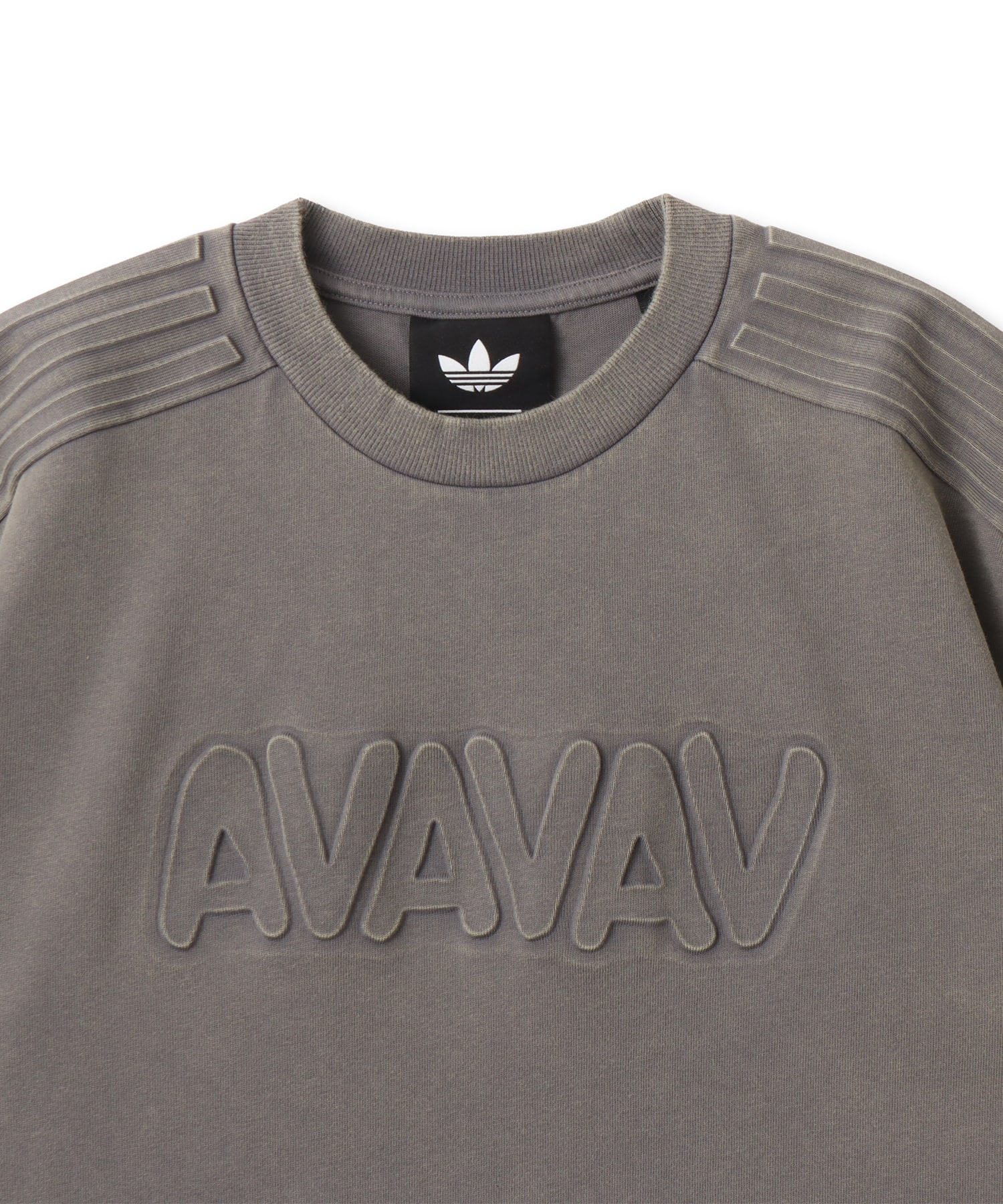 adidas BY AVAVAV T-SHIRT グレーフォーの画像