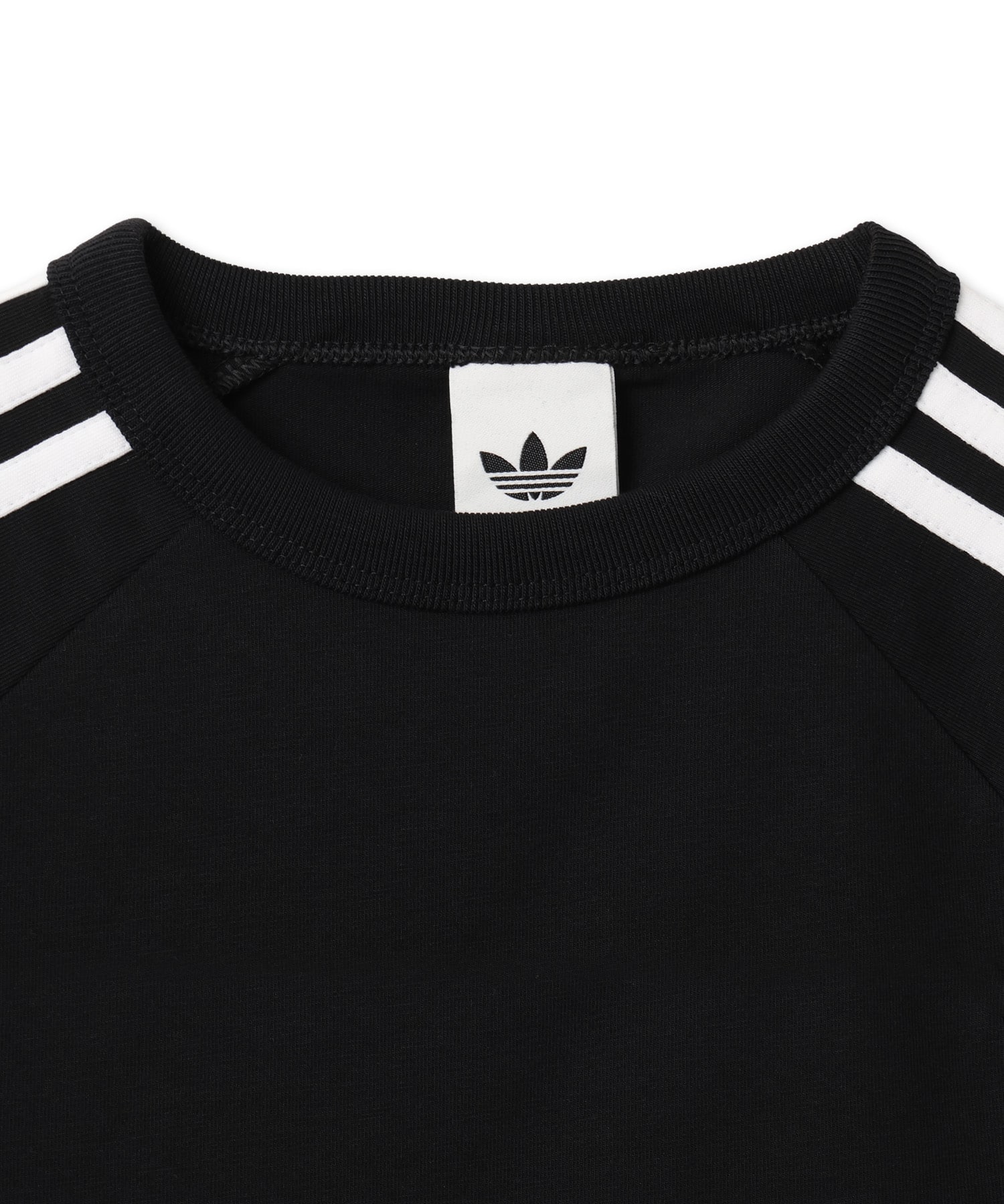 adidas SST BABY TEE ブラック/ブラック/ホワイトの画像