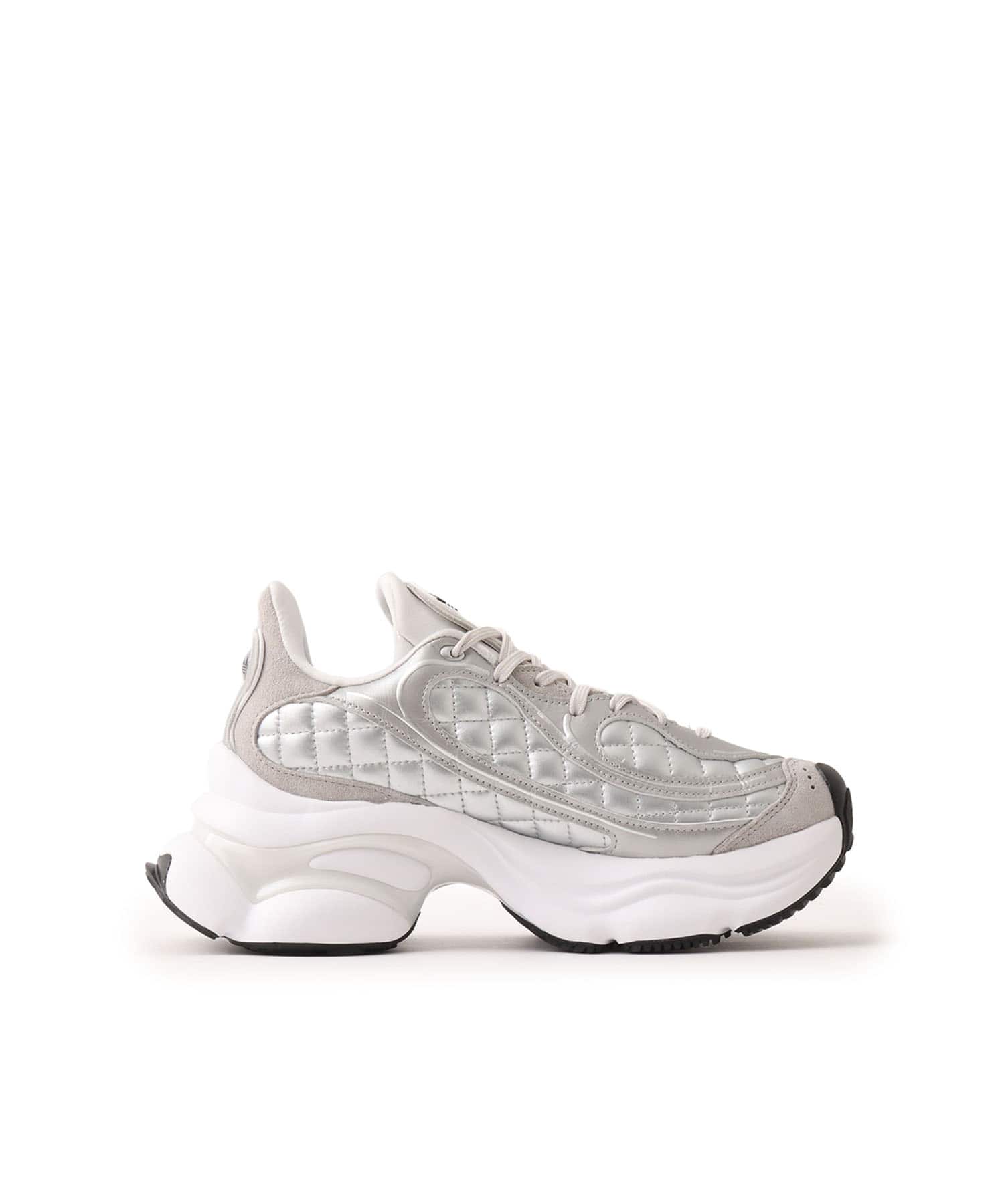 adidas OZVENUZ W MSILVE/FTWWHT/CGRANIの画像