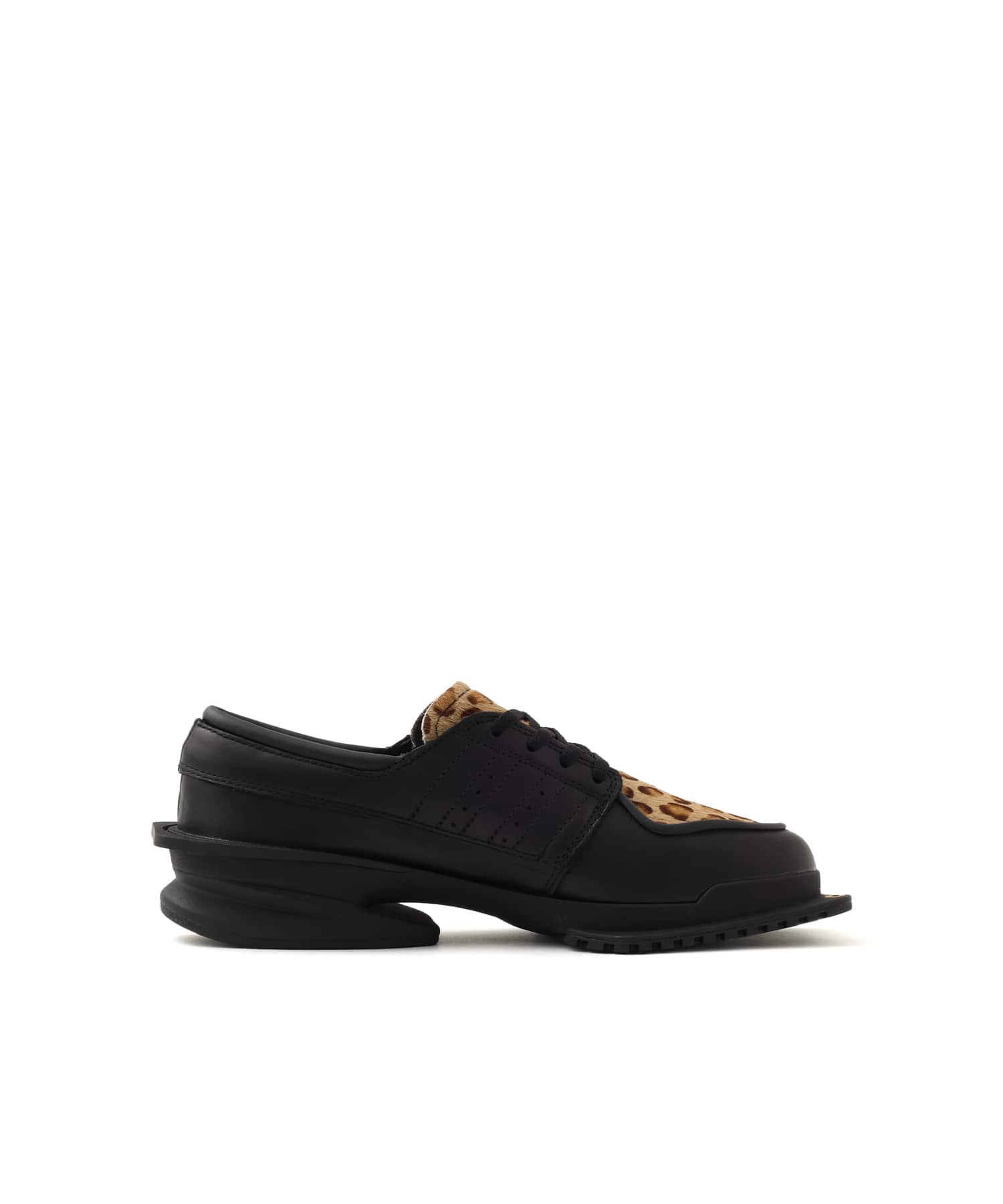 adidas FORUM SQ LOAFER W CBLACK/SUPCOL/GOLDMTの画像