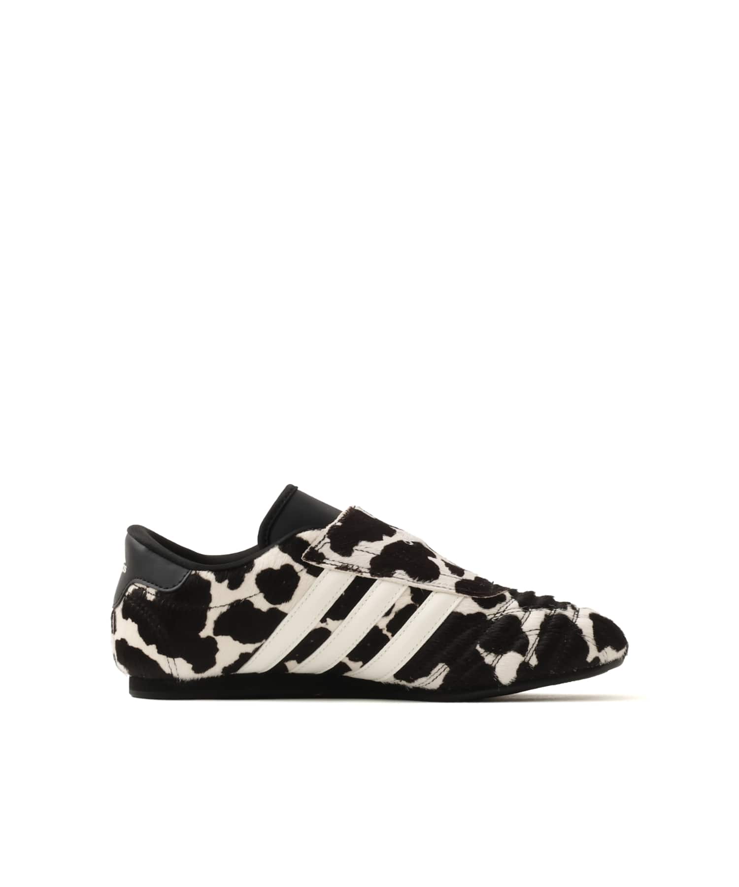 adidas TAEKWONDO W CBLACK/OWHITE/CBLACKの画像