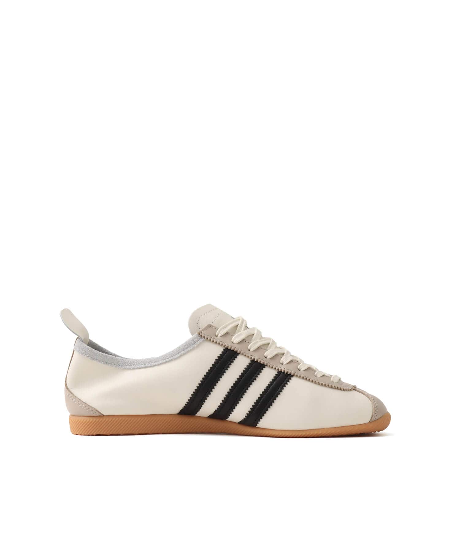 adidas JAPAN OWHITE/CBLACK/WONBEIの画像