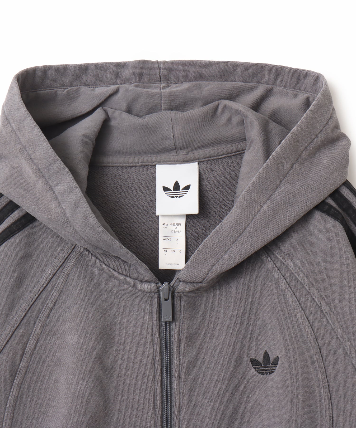adidas TG FZ HOODY グレーフォーの画像